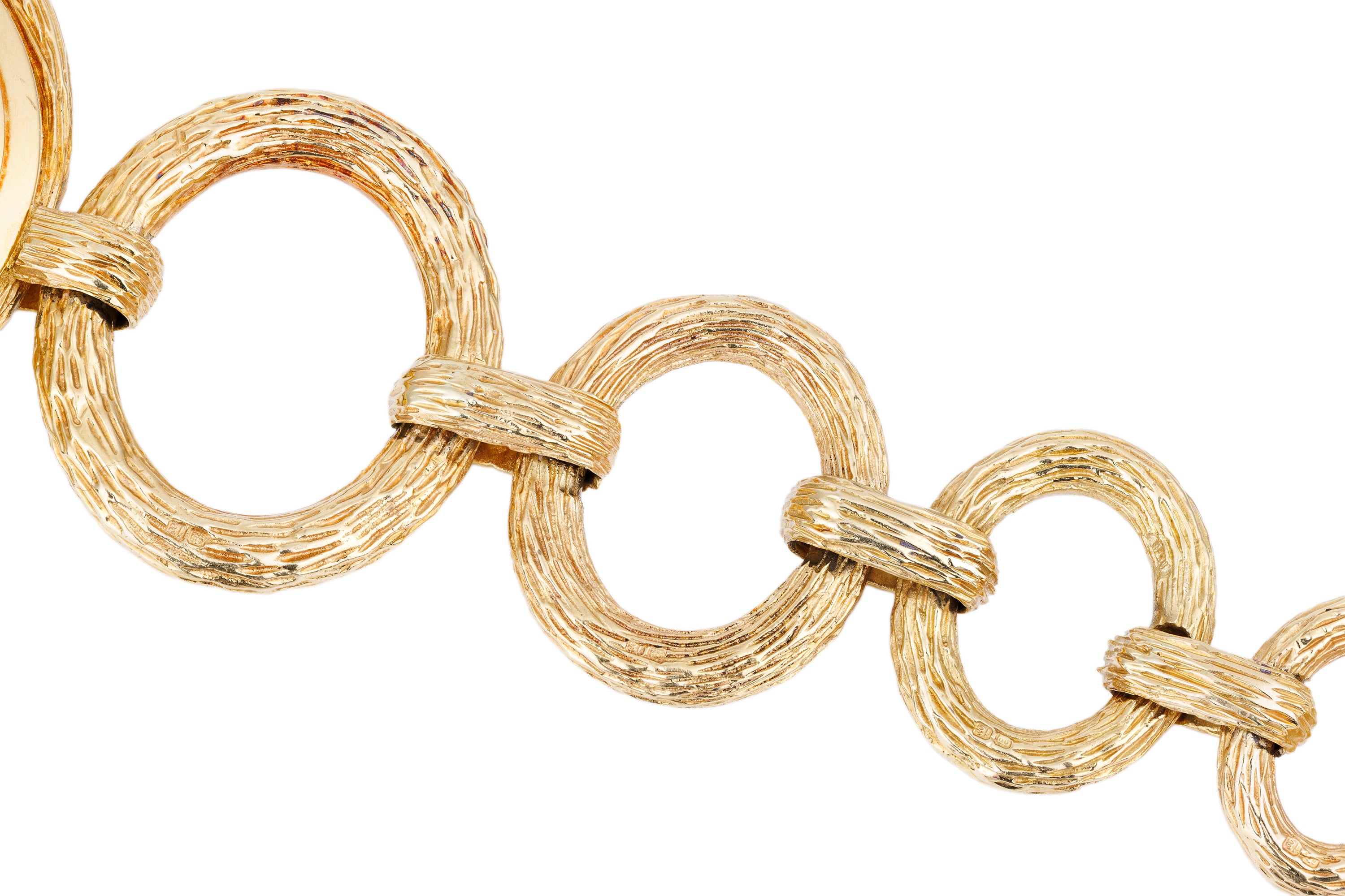 Bueche Girod 1970s Ladies Wristwatch | Malachite Dial | Bark Finish | 18k Yellow Gold | 36mm