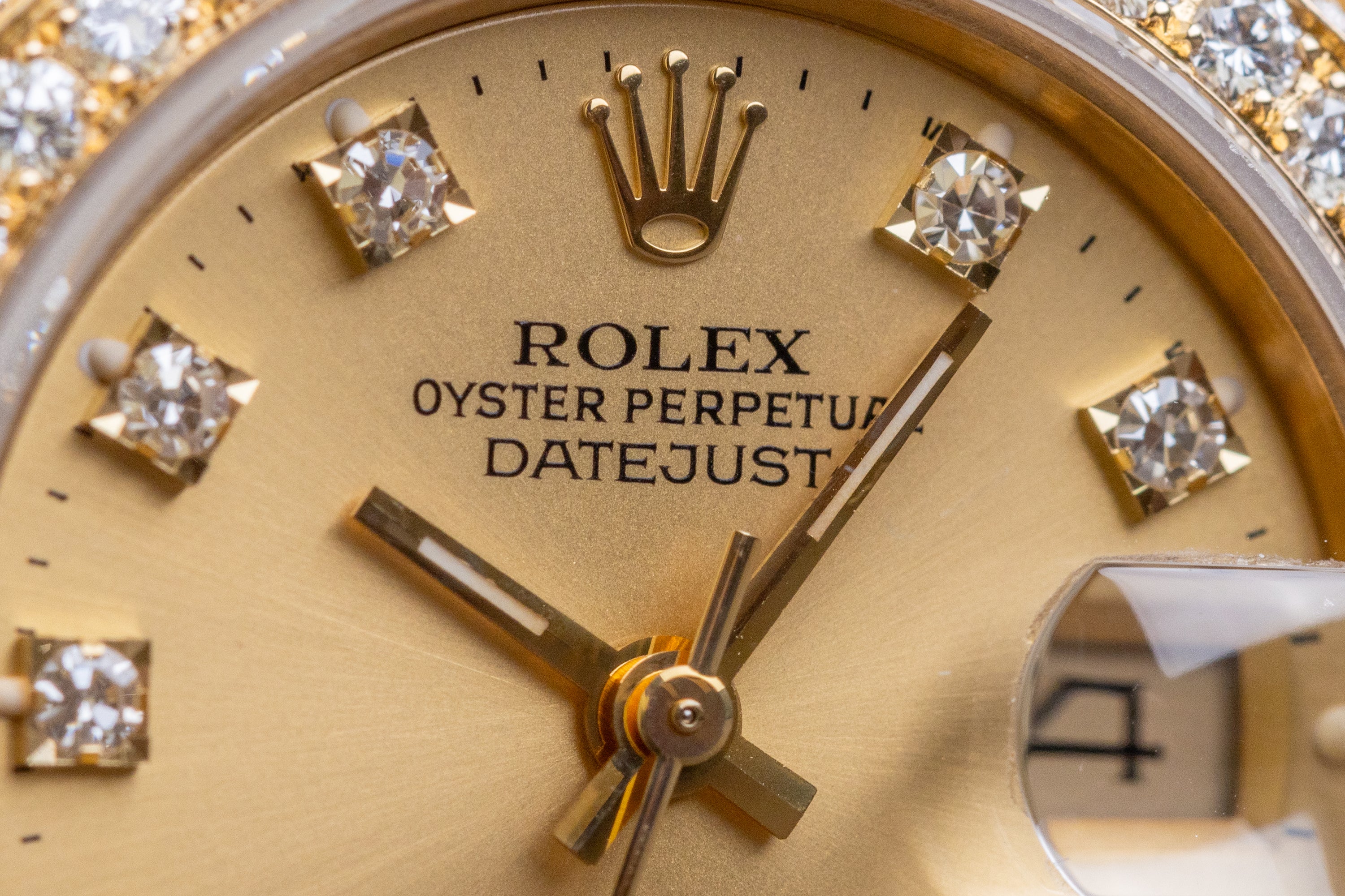 Rolex Lady DateJust | REF. 69158 | Champagne Diamond Dial | Sapphire Diamond Bezel & Shoulders | 18K Yellow Gold