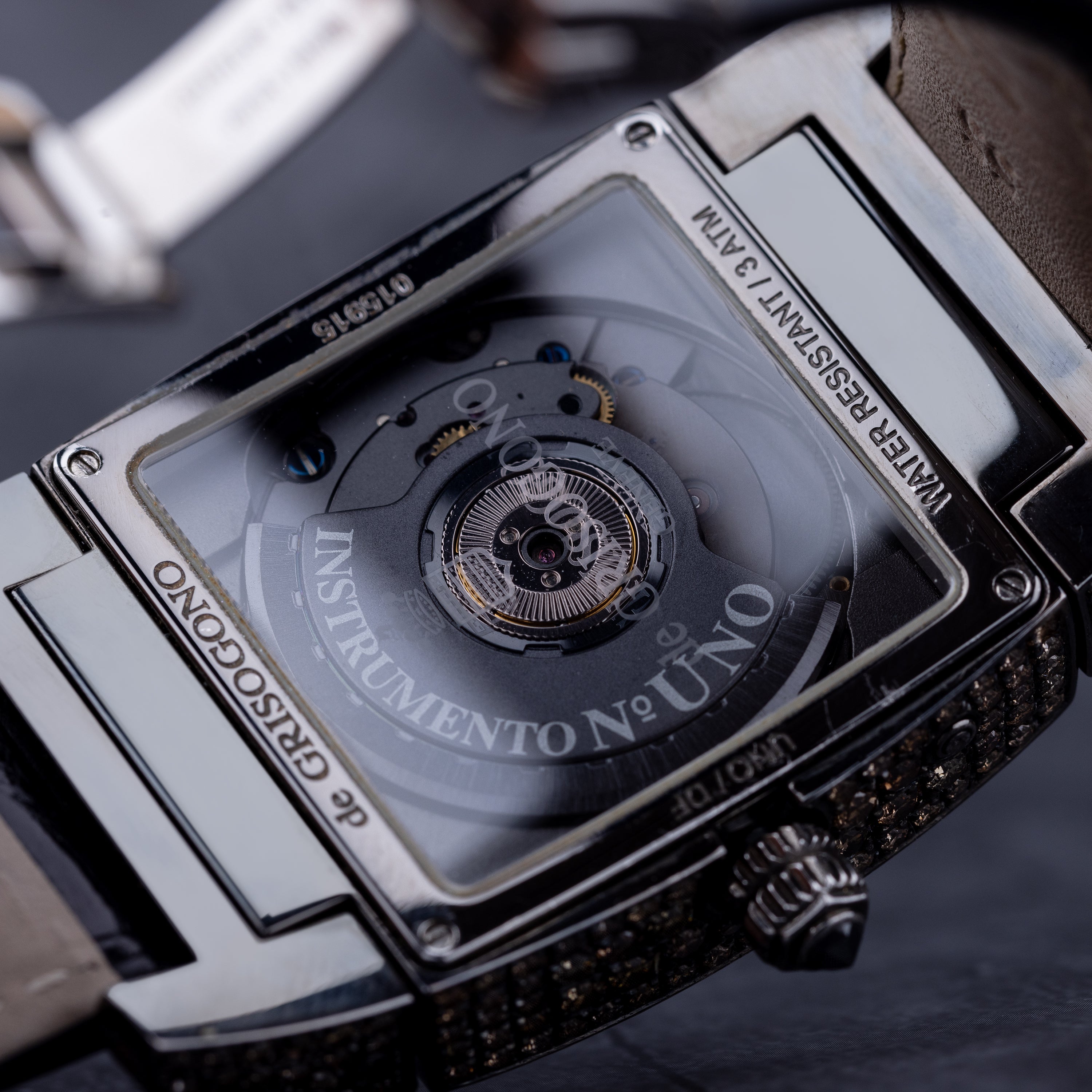 De Grisogono Instrumento N°UNO | REF. UNO/DF | Pave Diamond | Grey-Lilac Dial | Stainless Steel