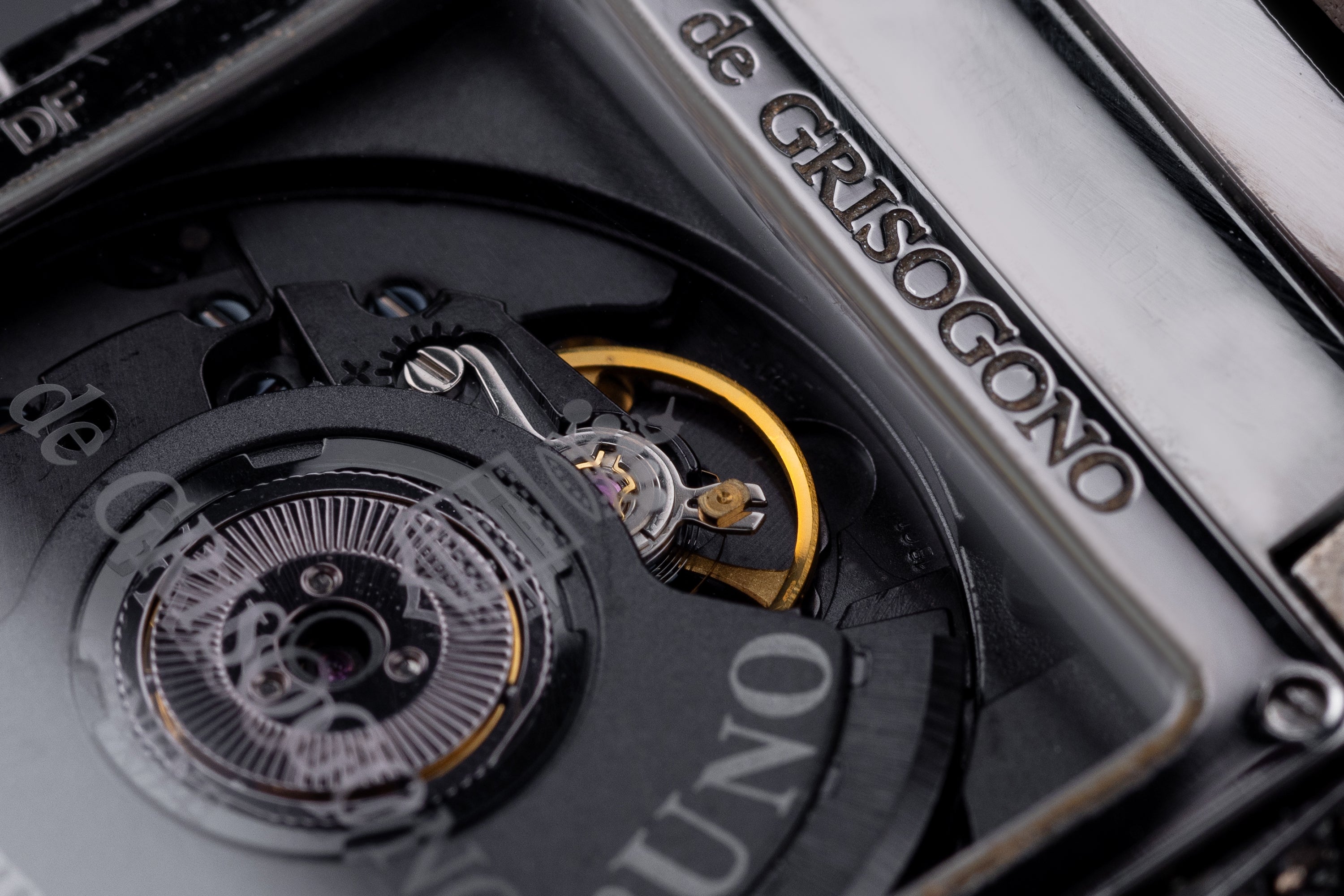 De Grisogono Instrumento N°UNO | REF. UNO/DF | Pave Diamond | Grey-Lilac Dial | Stainless Steel