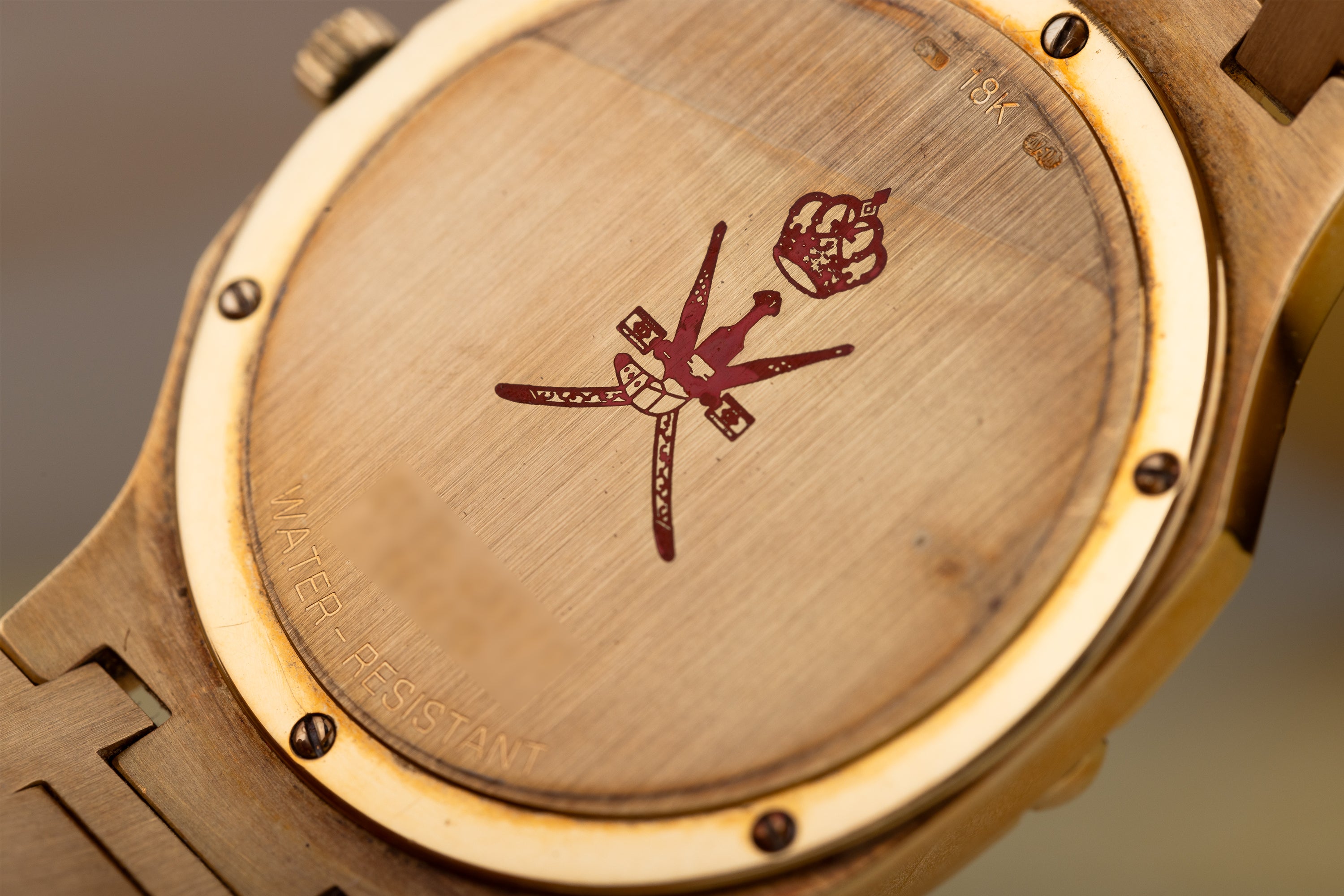 Concord Saratoga with Omani Khanjar Caseback | REF. 51 58 237/1 | Gold Dial & Diamond Bezel | 18k Yellow Gold | 1980s | Quartz | 31.5mm