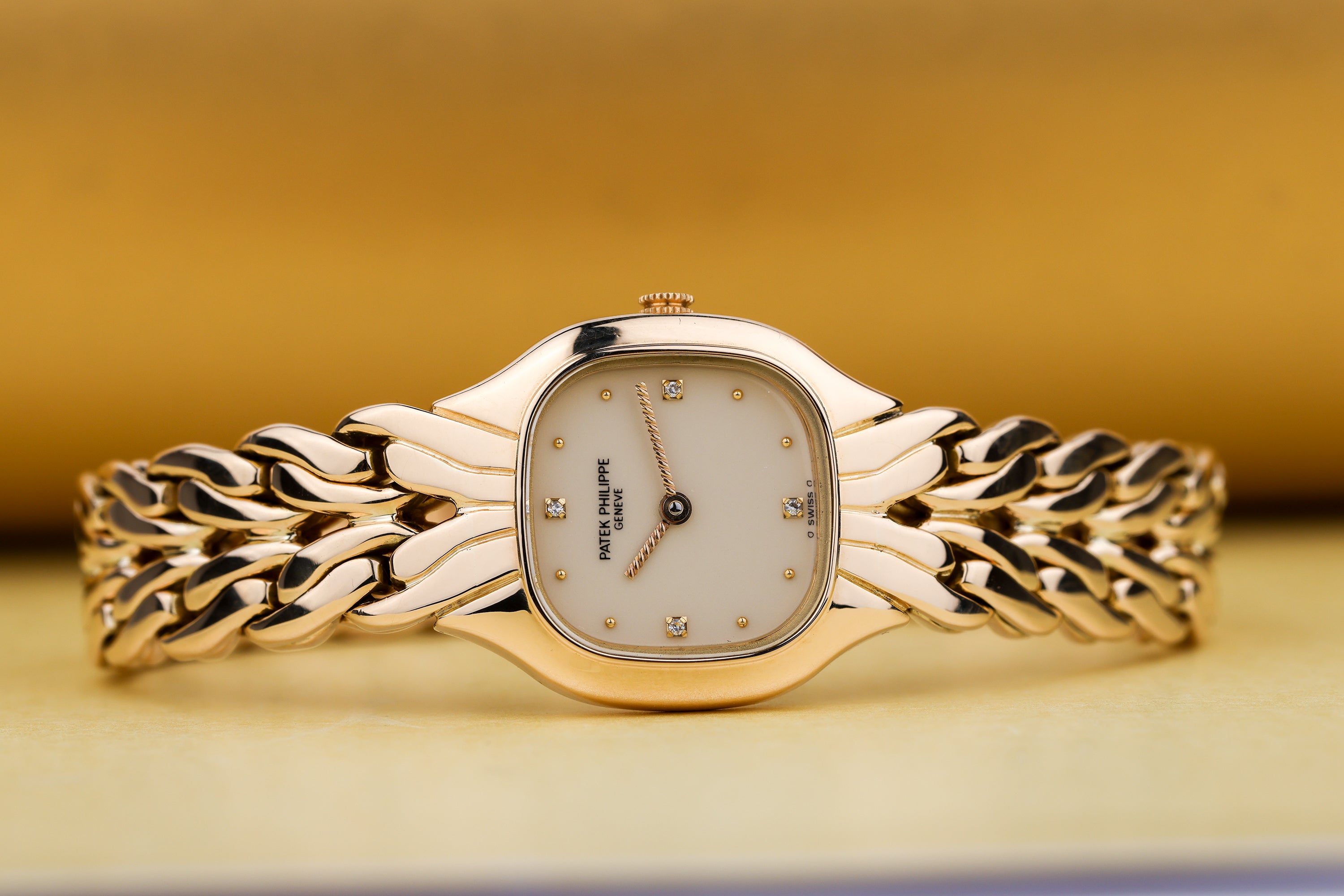 Patek Philippe La Flamme | REF. 4815/1 | Cream Diamond Dial | 18k Yellow Gold | 21.5mm