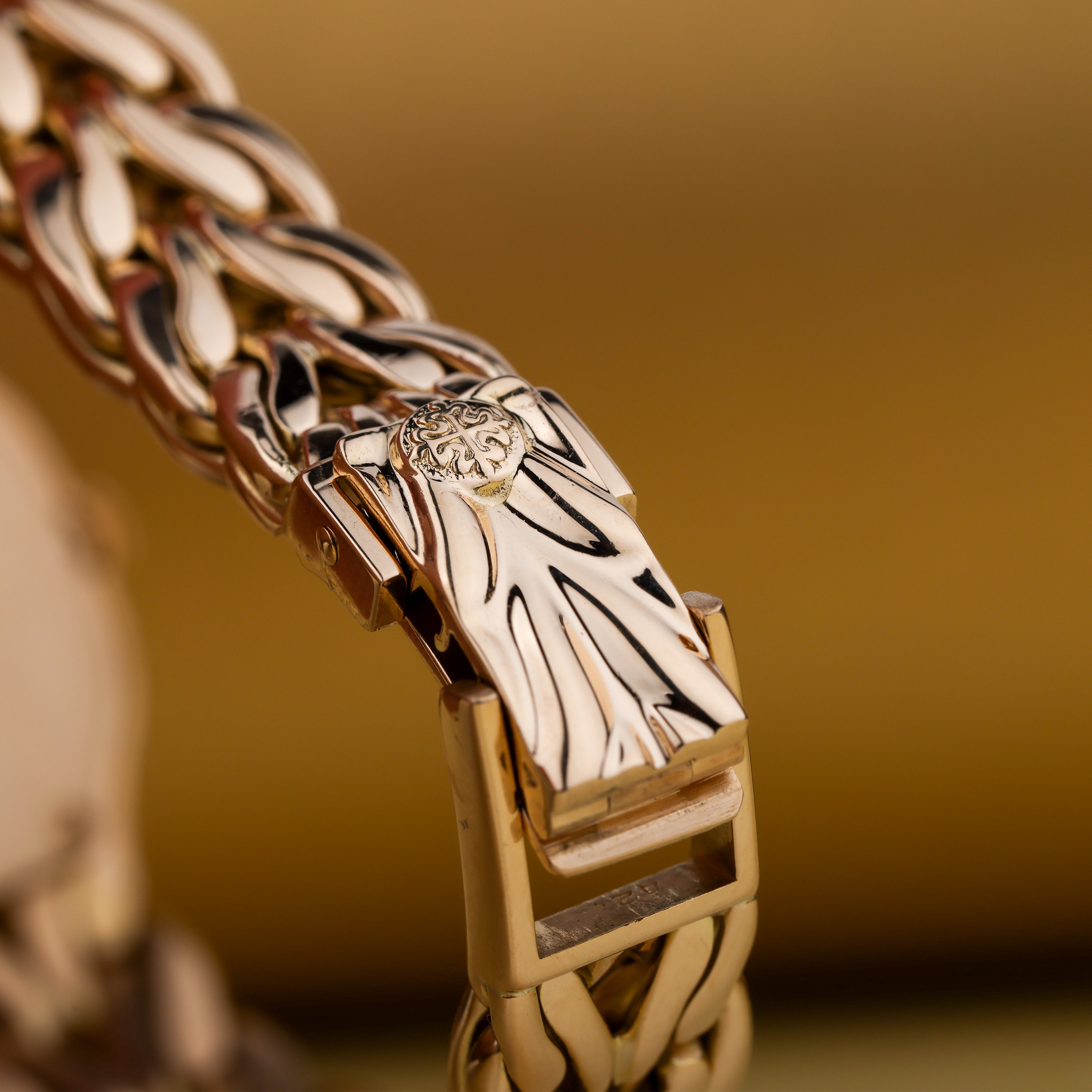 Patek Philippe La Flamme | REF. 4815/1 | Cream Diamond Dial | 18k Yellow Gold | 21.5mm