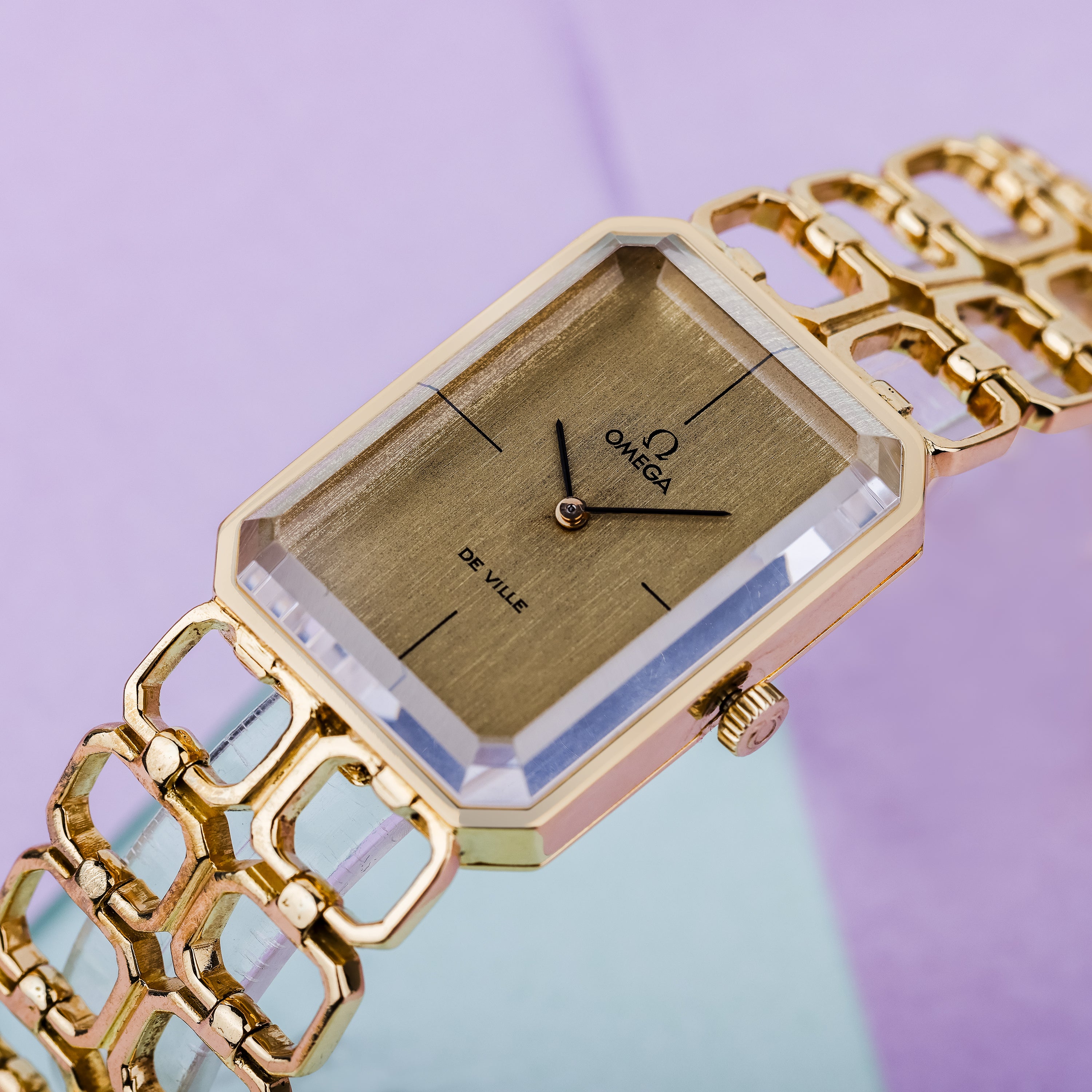 Omega De Ville 'Emerald' Collection | REF. 8271 | Gold Dial | Emerald-Cut Raised Glass | Oblong Case | Circa 1970s | 18k Yellow Gold