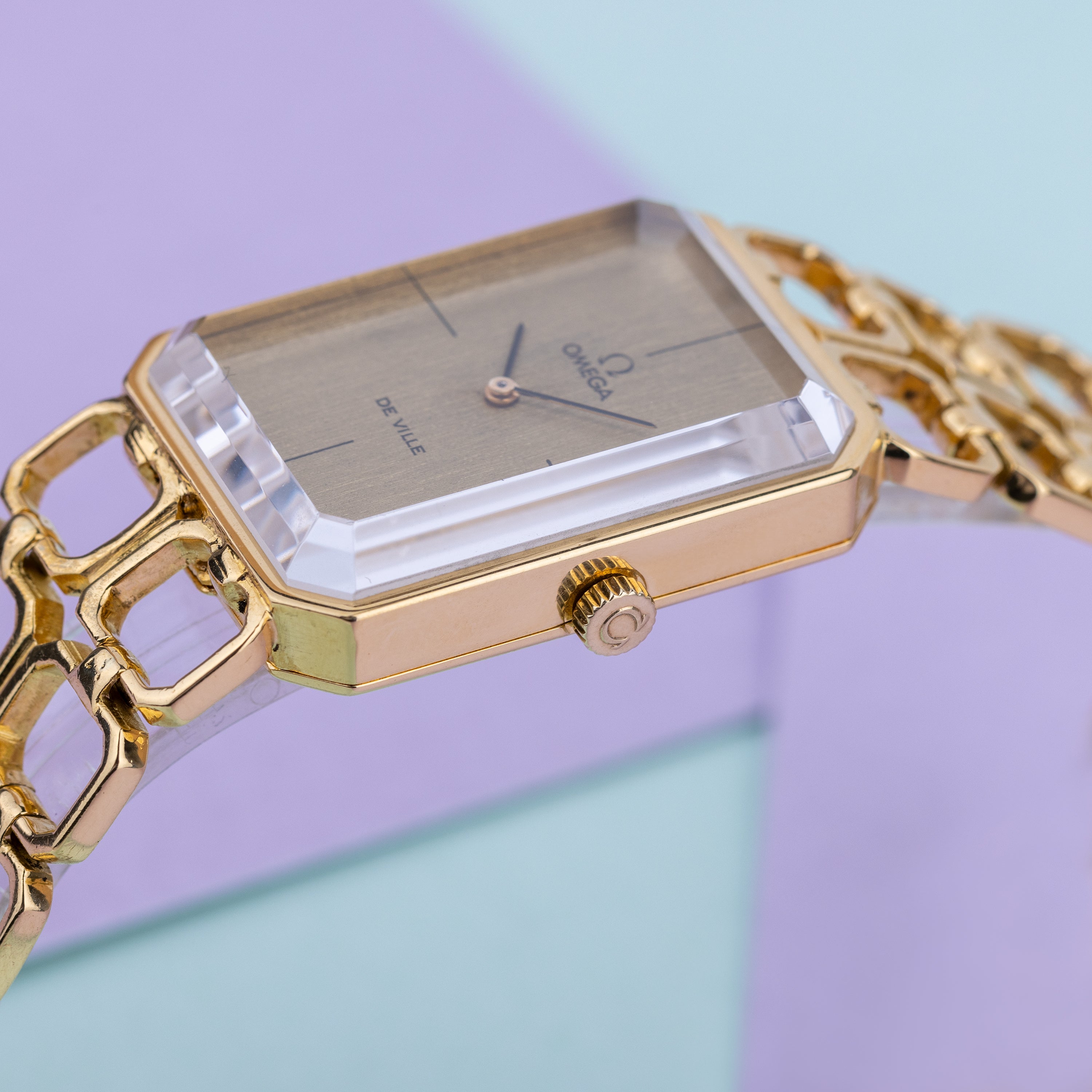 Omega De Ville 'Emerald' Collection | REF. 8271 | Gold Dial | Emerald-Cut Raised Glass | Oblong Case | Circa 1970s | 18k Yellow Gold