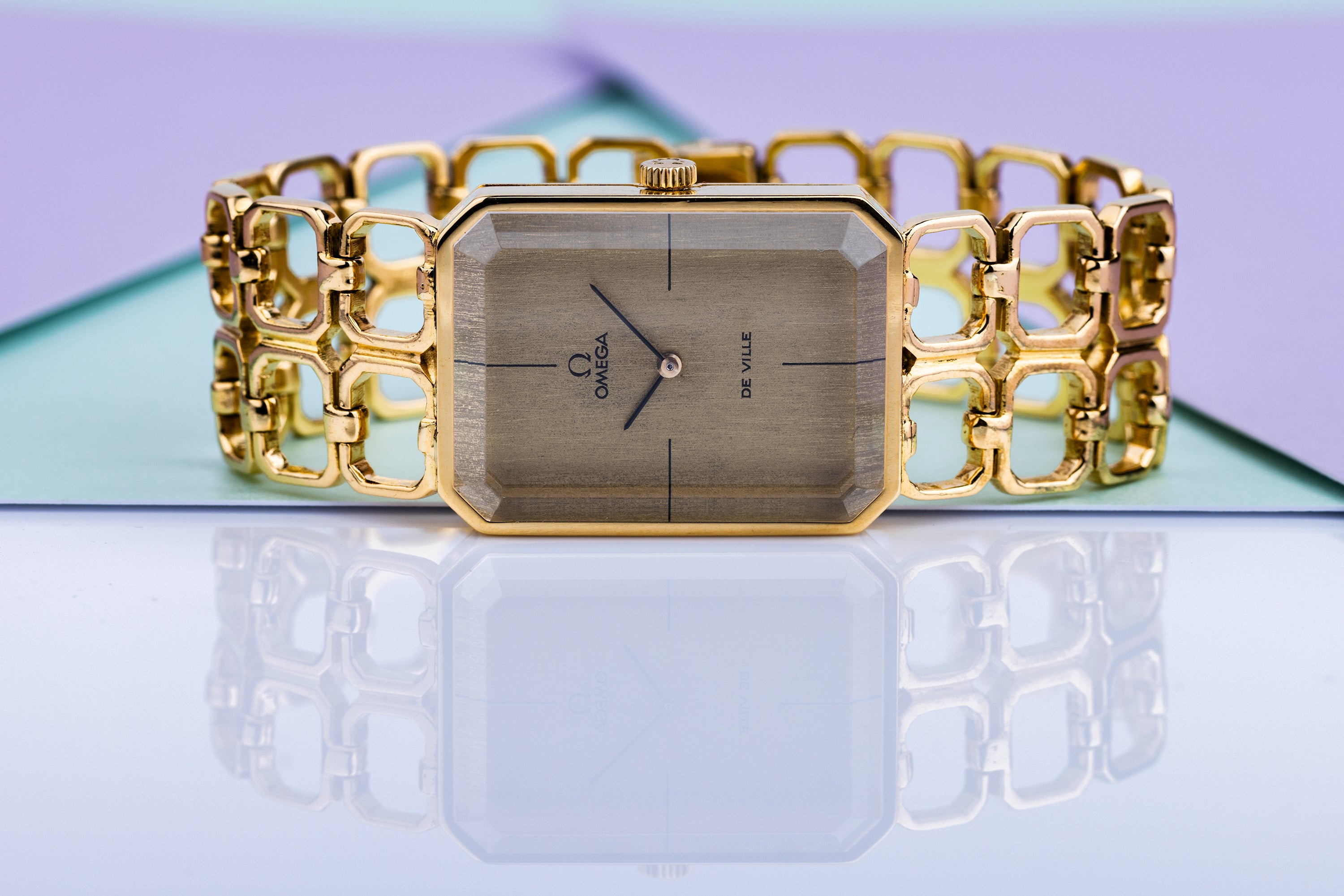 Omega De Ville 'Emerald' Collection | REF. 8271 | Gold Dial | Emerald-Cut Raised Glass | Oblong Case | Circa 1970s | 18k Yellow Gold