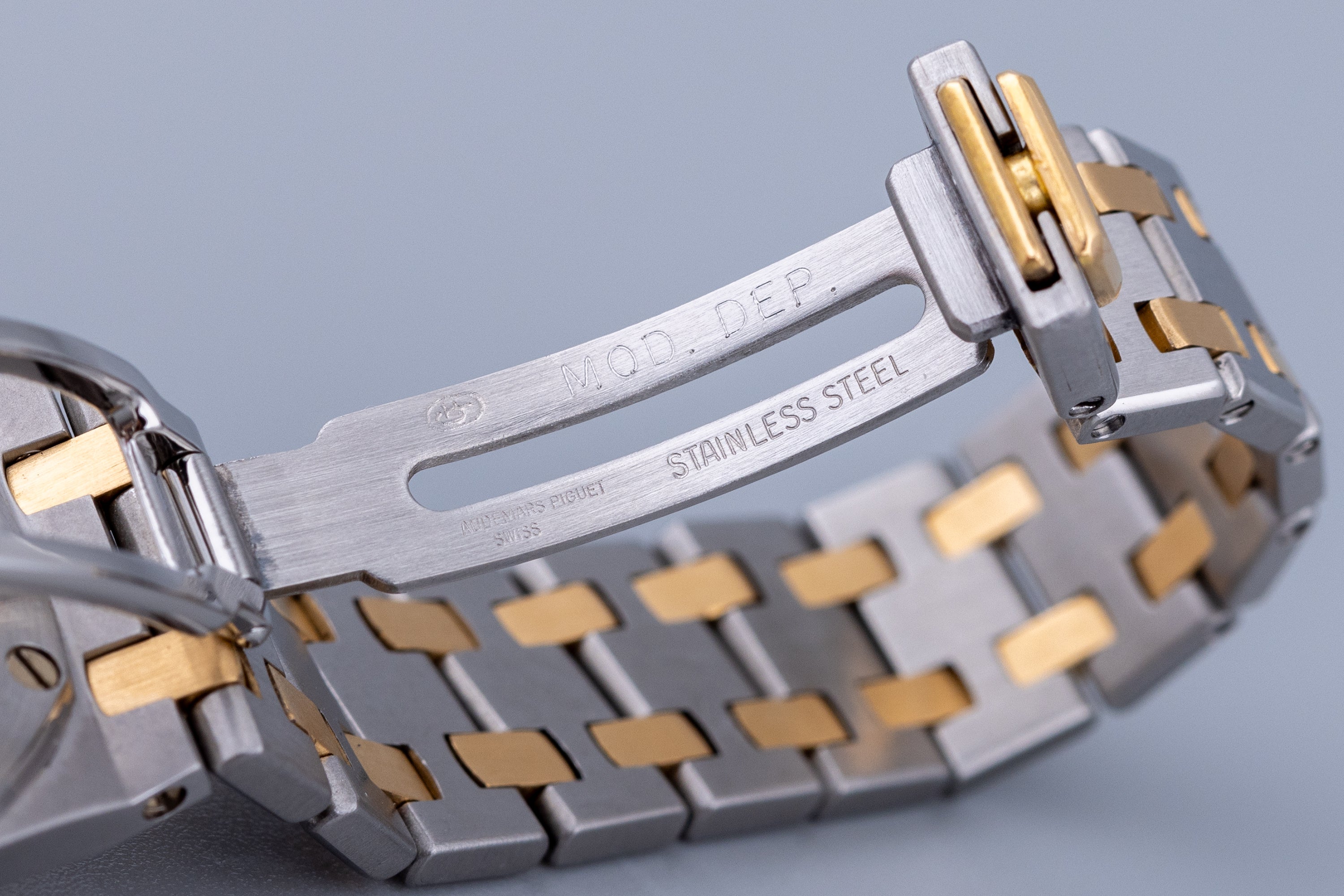 Audemars Piguet Ladies Royal Oak | Grey Dial | Stainless Steel & 18k Yellow Gold