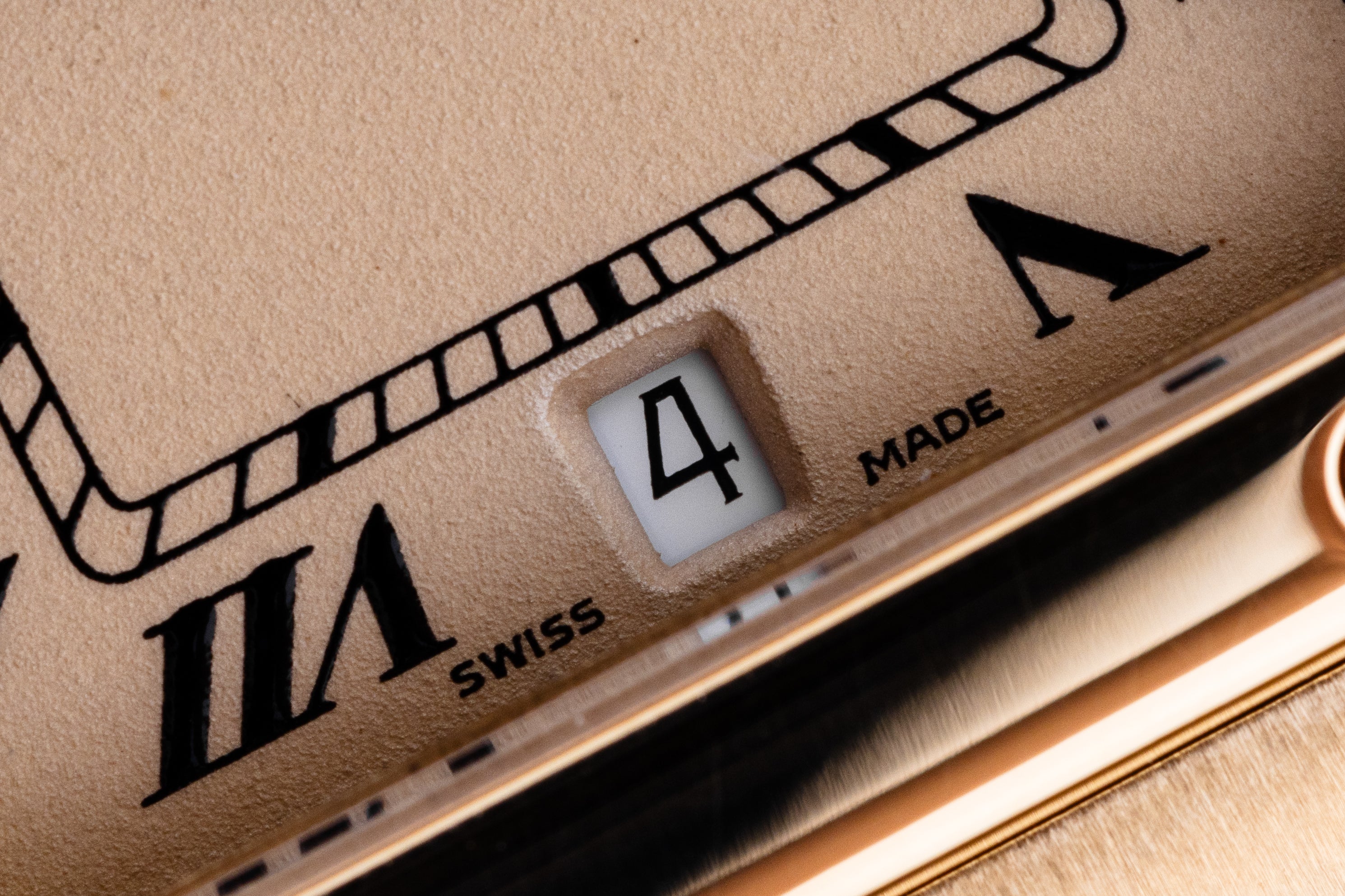 Cartier Santos Galbée | REF. 887901 | 18k Yellow Gold | 29mm