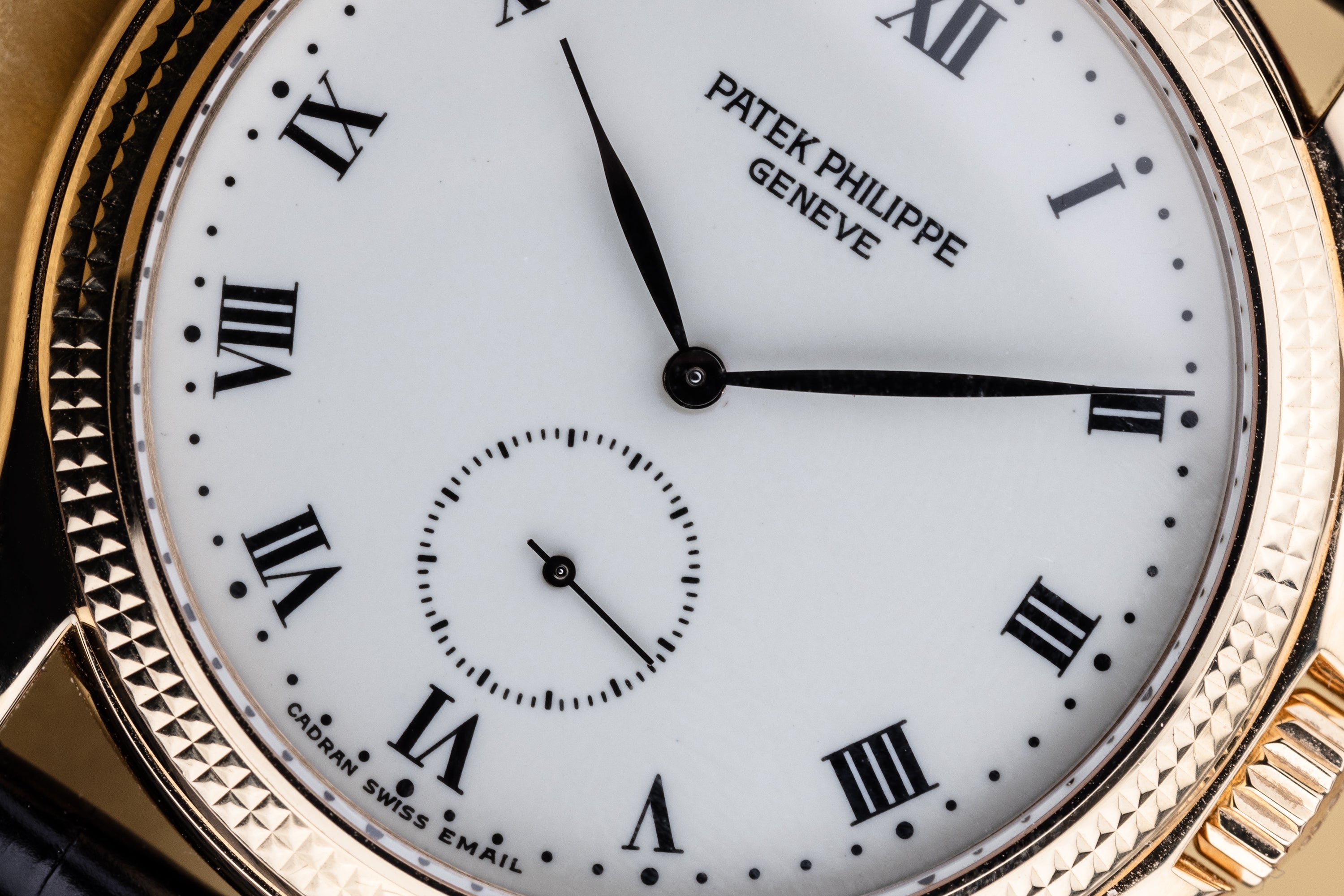 Patek Philippe Calatrava | REF. 5115J | White Enamel Dial | 18k Yellow Gold