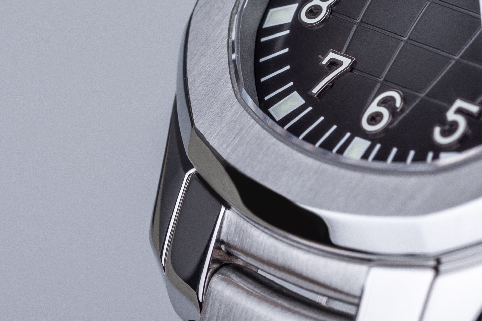 Patek Philippe Aquanaut | REF. 51671A-001 | Box & Papers | 2014 | Stainless Steel