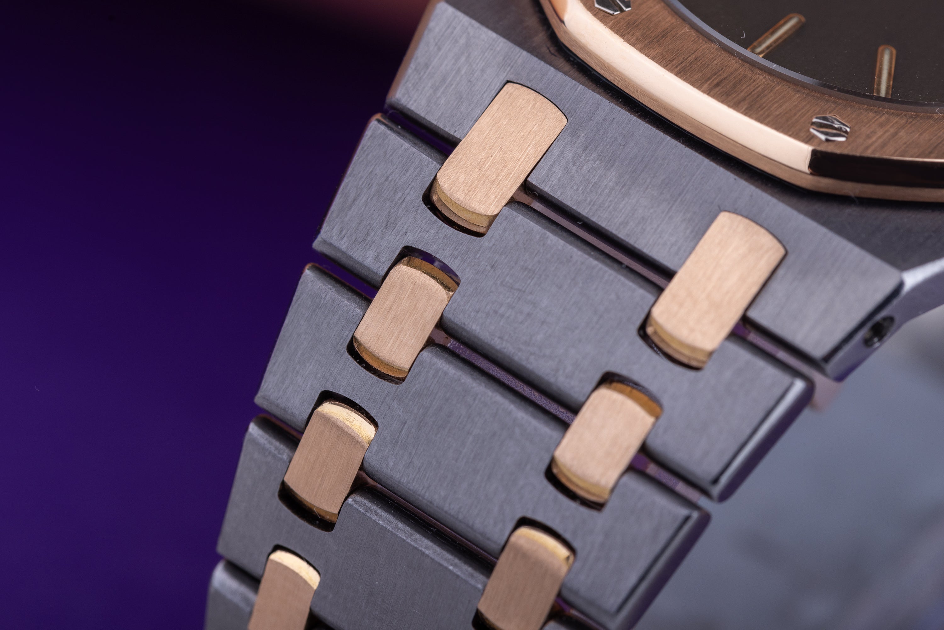 Audemars Piguet Royal Oak Midsize | REF. 56175TR | Grey Dial | Tantalum & 18k Rose Gold | 33mm