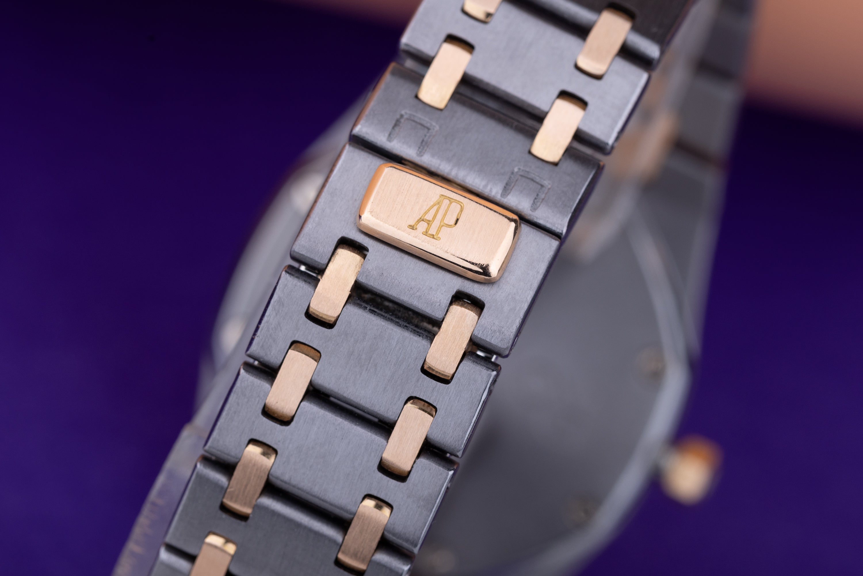 Audemars Piguet Royal Oak Midsize | REF. 56175TR | Grey Dial | Tantalum & 18k Rose Gold | 33mm