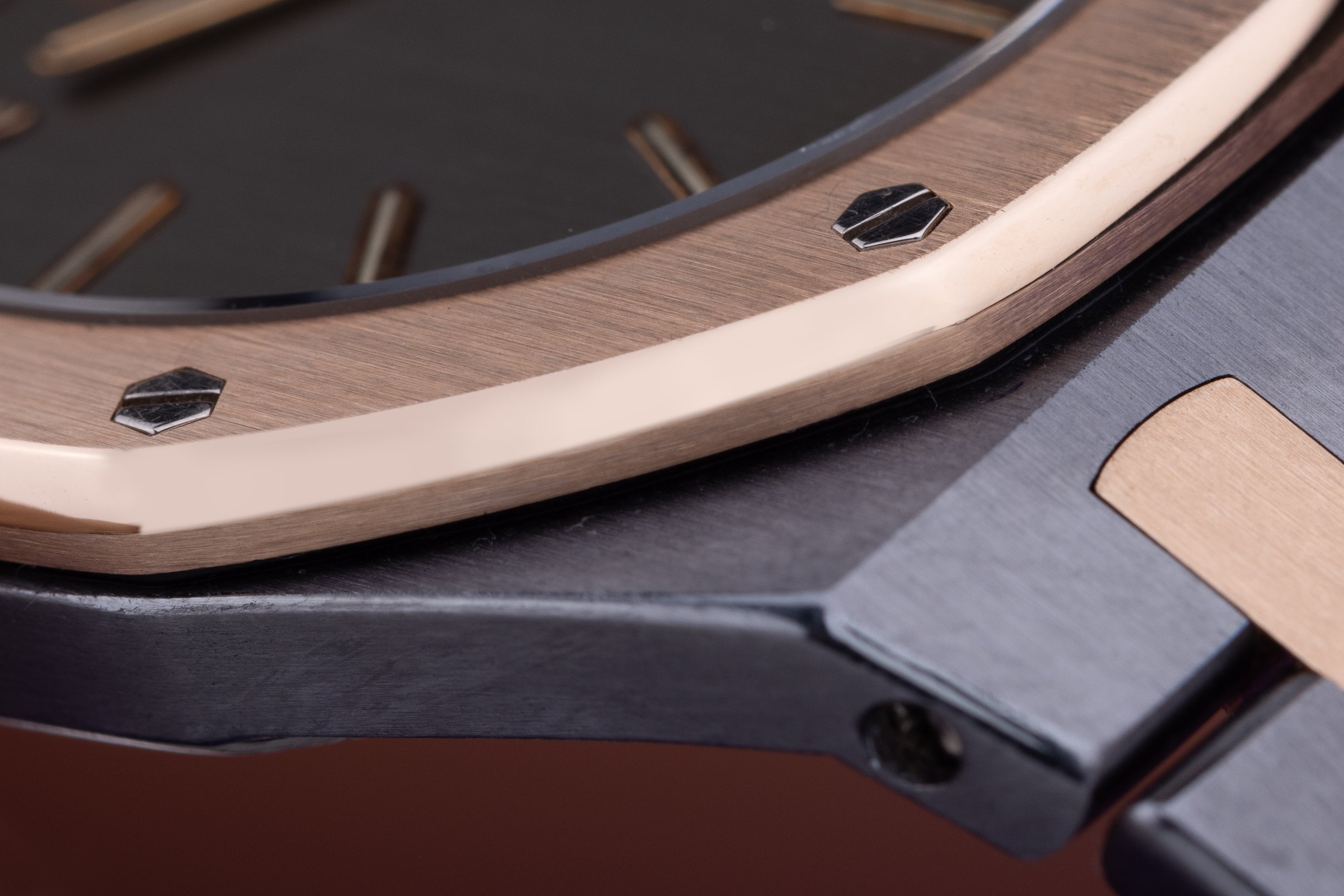 Audemars Piguet Royal Oak Midsize | REF. 56175TR | Grey Dial | Tantalum & 18k Rose Gold | 33mm