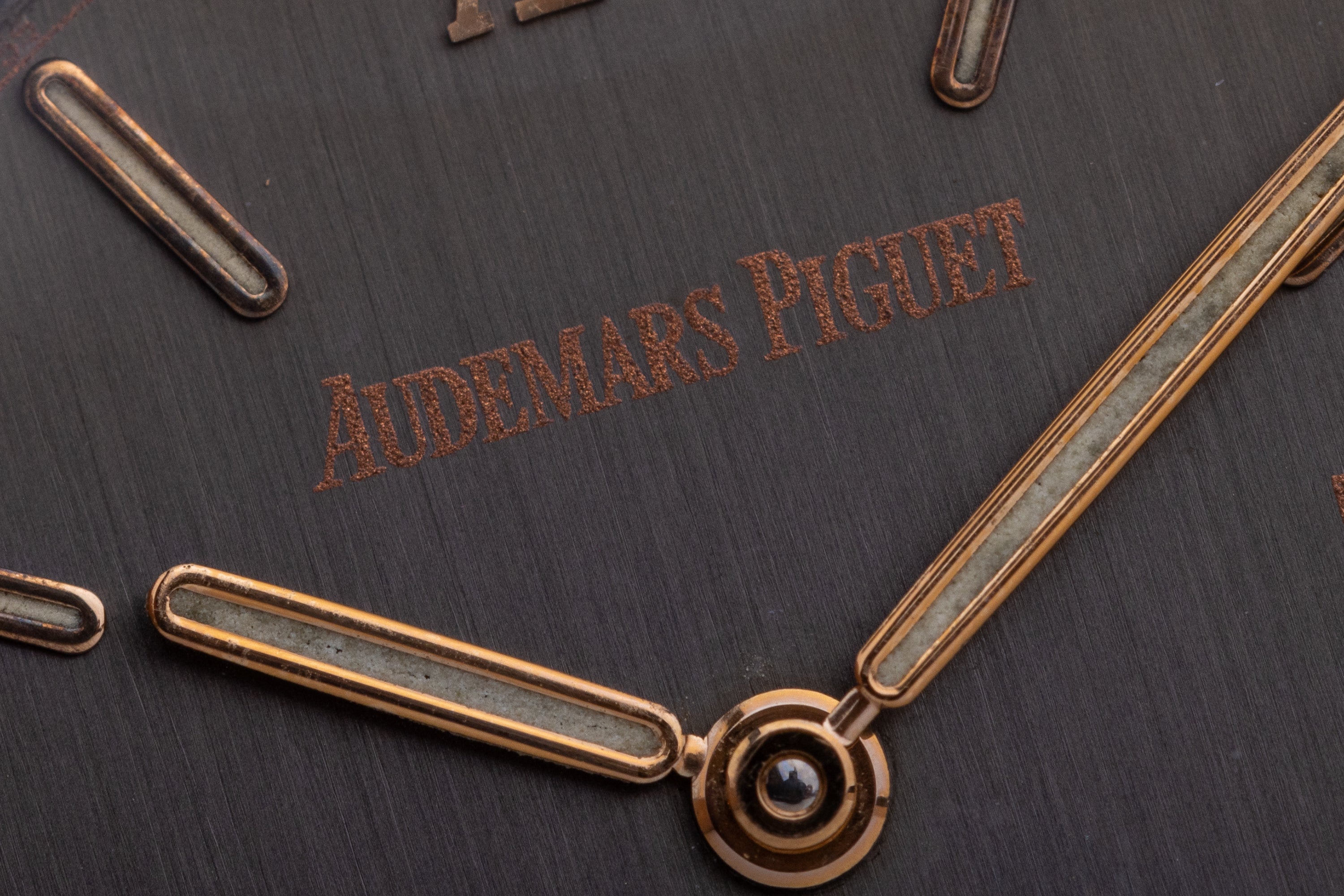 Audemars Piguet Royal Oak Midsize | REF. 56175TR | Grey Dial | Tantalum & 18k Rose Gold | 33mm