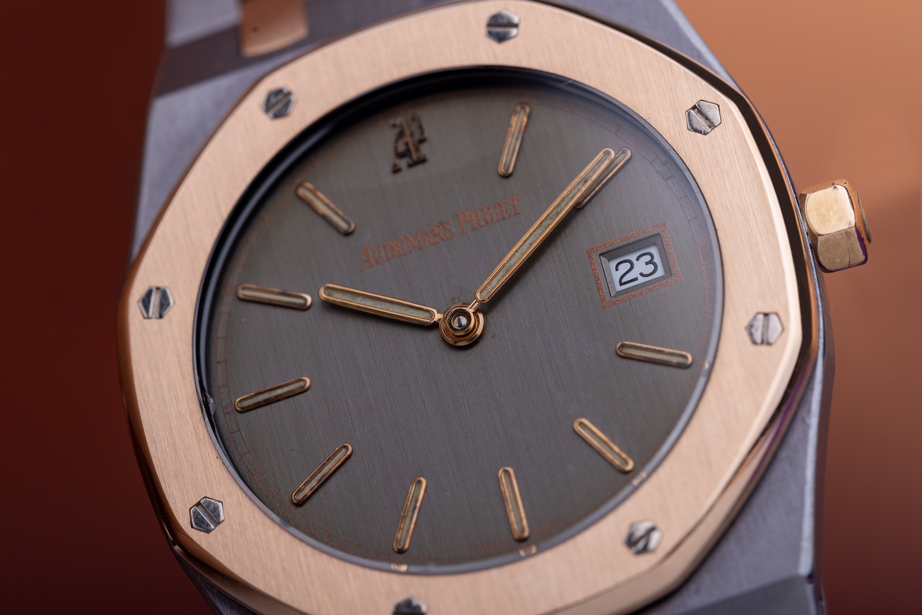 Audemars Piguet Royal Oak Midsize | REF. 56175TR | Grey Dial | Tantalum & 18k Rose Gold | 33mm