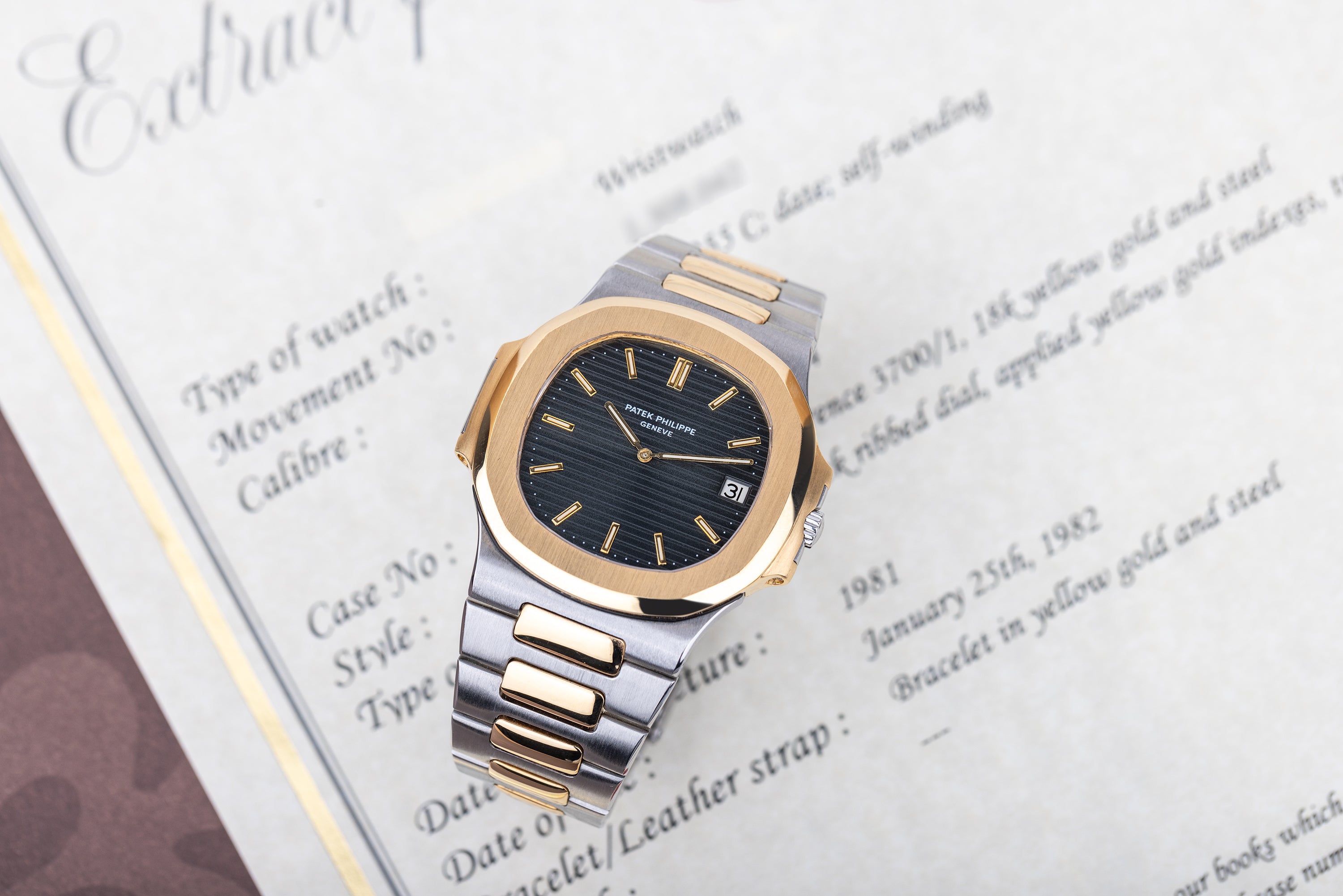 Patek Philippe Nautilus 'Jumbo' | REF. 3700/1 | 42mm | Stainless Steel & 18k Yellow Gold | Extract From Archives