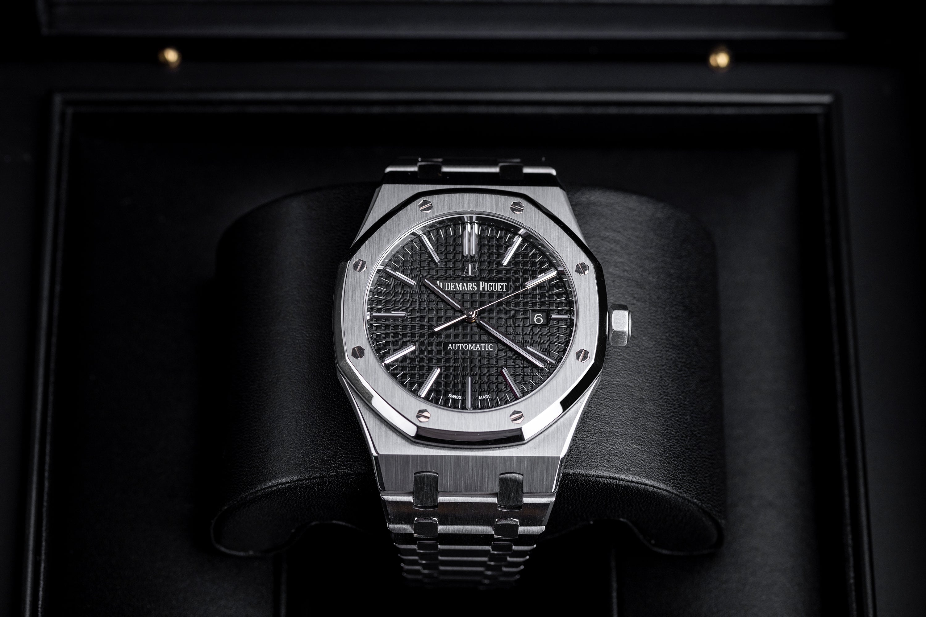 Audemars Piguet Royal Oak Selfwinding | REF. 15400ST | 41mm | Box & Papers | Stainless Steel