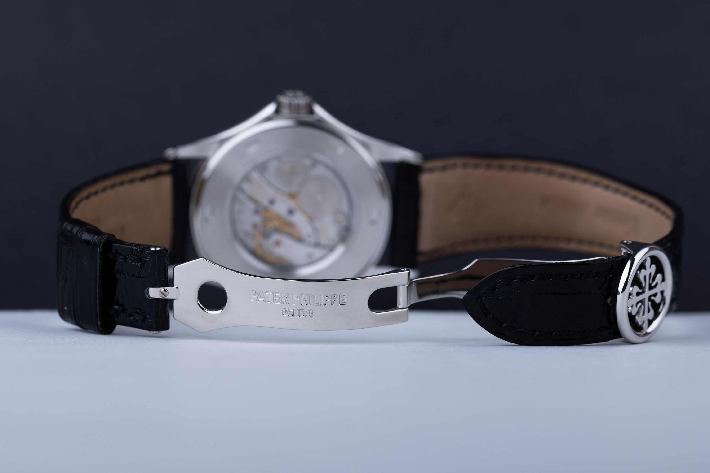 Patek Philippe Calatrava Travel Time | REF. 5134P-001 | Platinum | 37mm