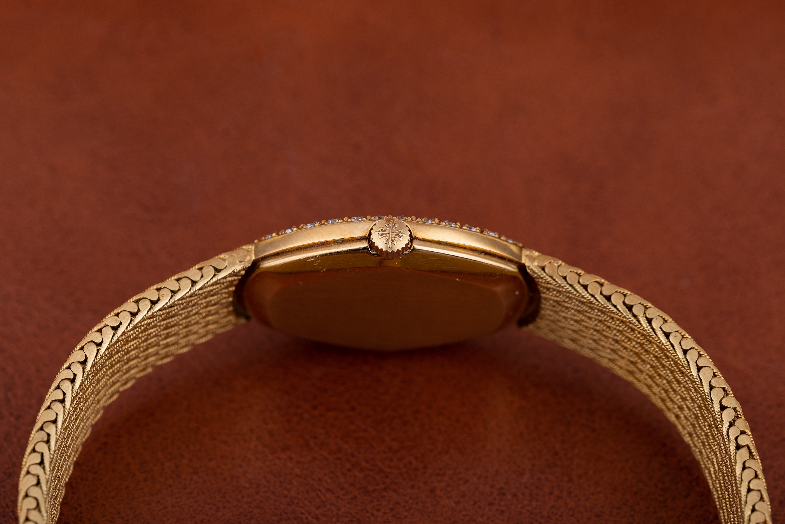 Patek Philippe Lady Wristwatch | Double Row Diamond Bezel | Circa 1980s | 18k Yellow Gold | 21mm