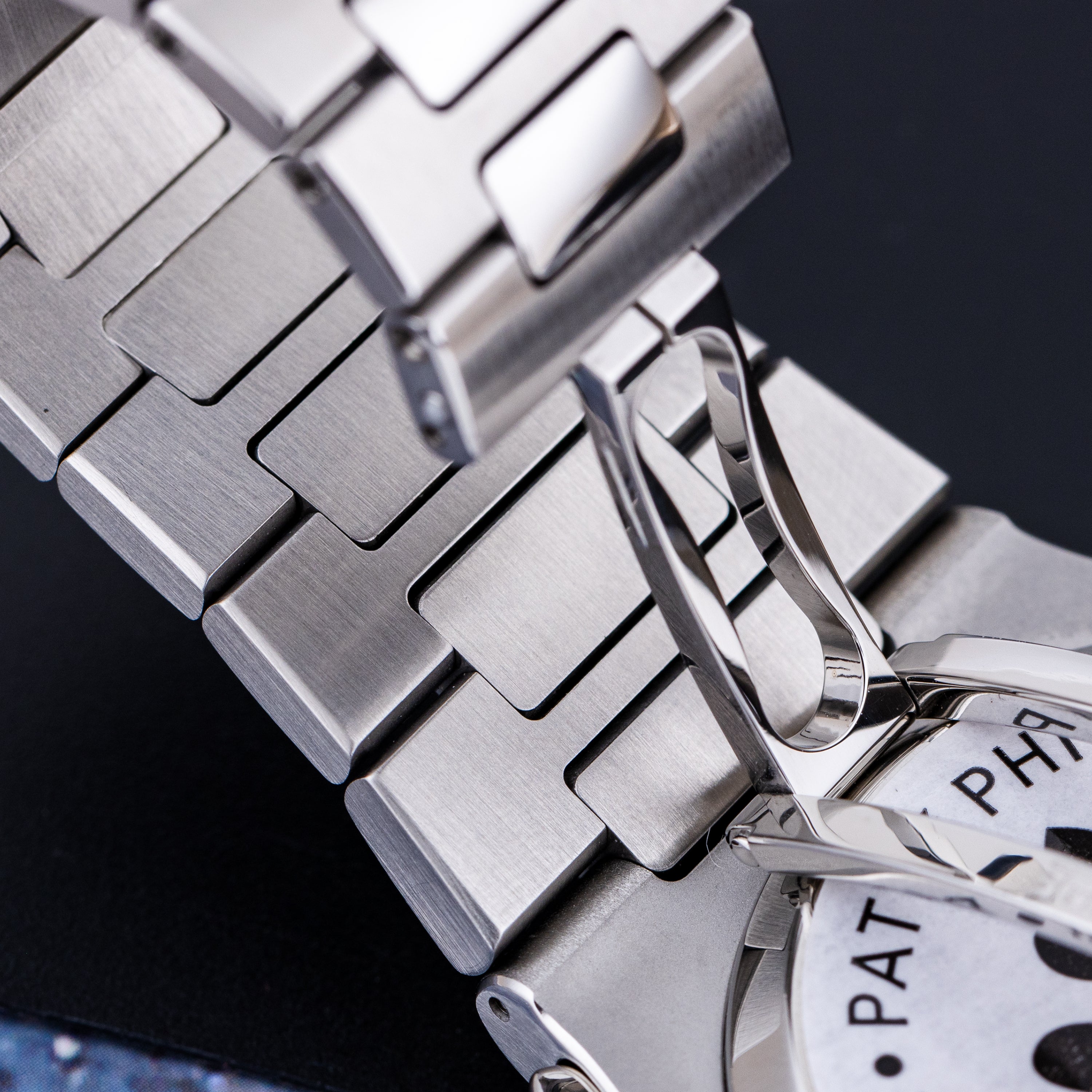 Patek Philippe Nautilus Chronograph | REF. 5980/1A-001 | 2012 | Box & Papers | Stainless Steel