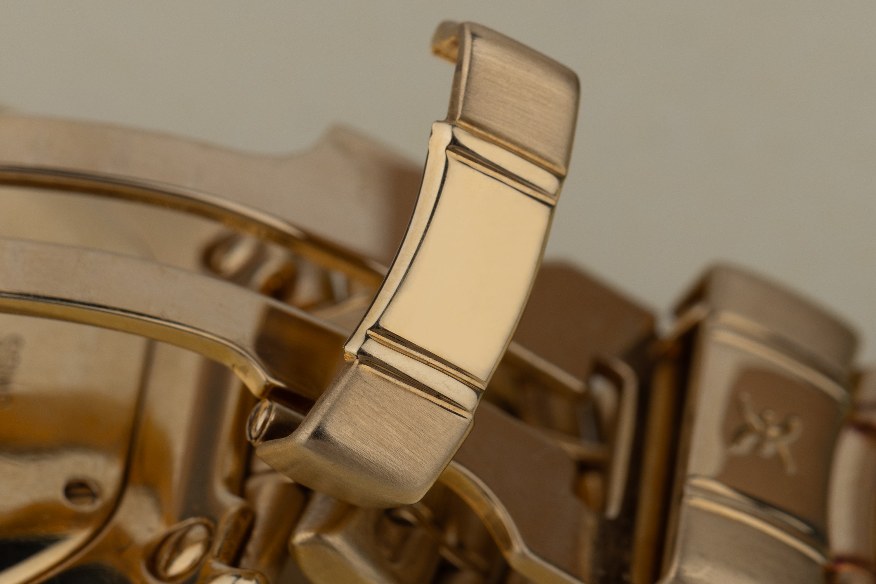 Ebel Voyager | REF. 8124913 | 18k Yellow Gold | Automatic | 38mm | 1990's