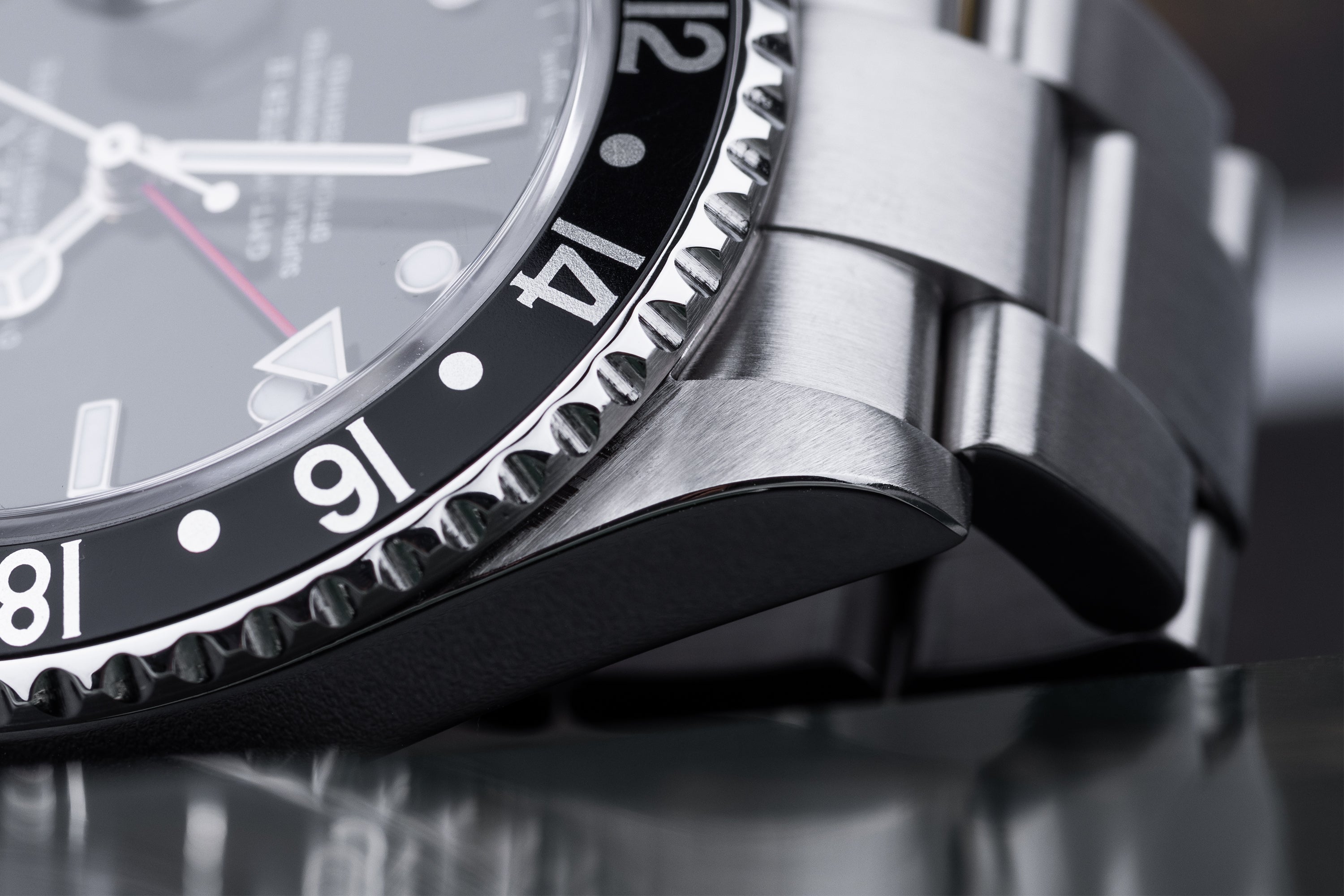 Rolex GMT-Master II | REF. 16710 | Box & Papers | 2004 | Stainless Steel