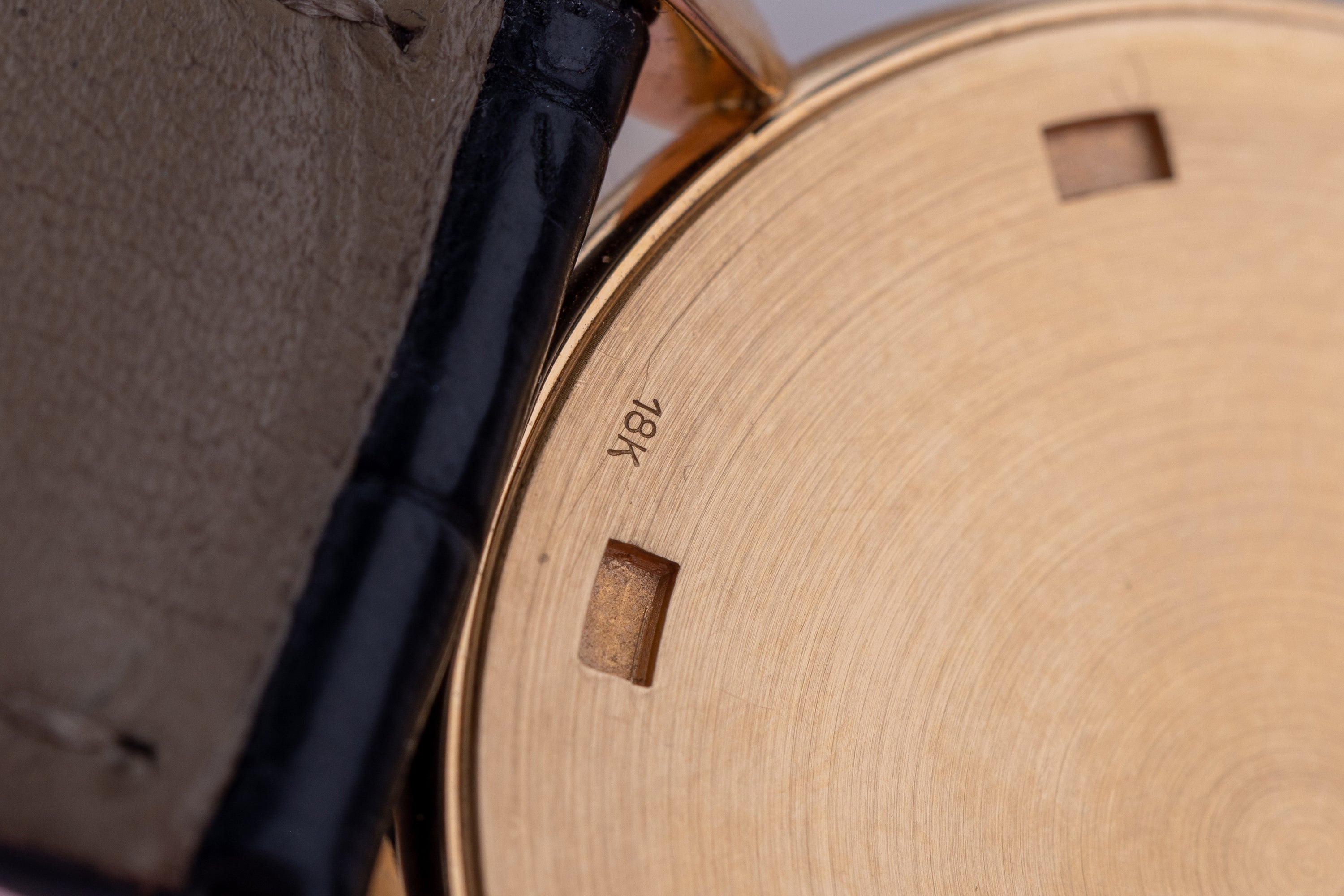 Patek Philippe Calatrava | REF. 3820R | 18k Rose Gold | 32mm