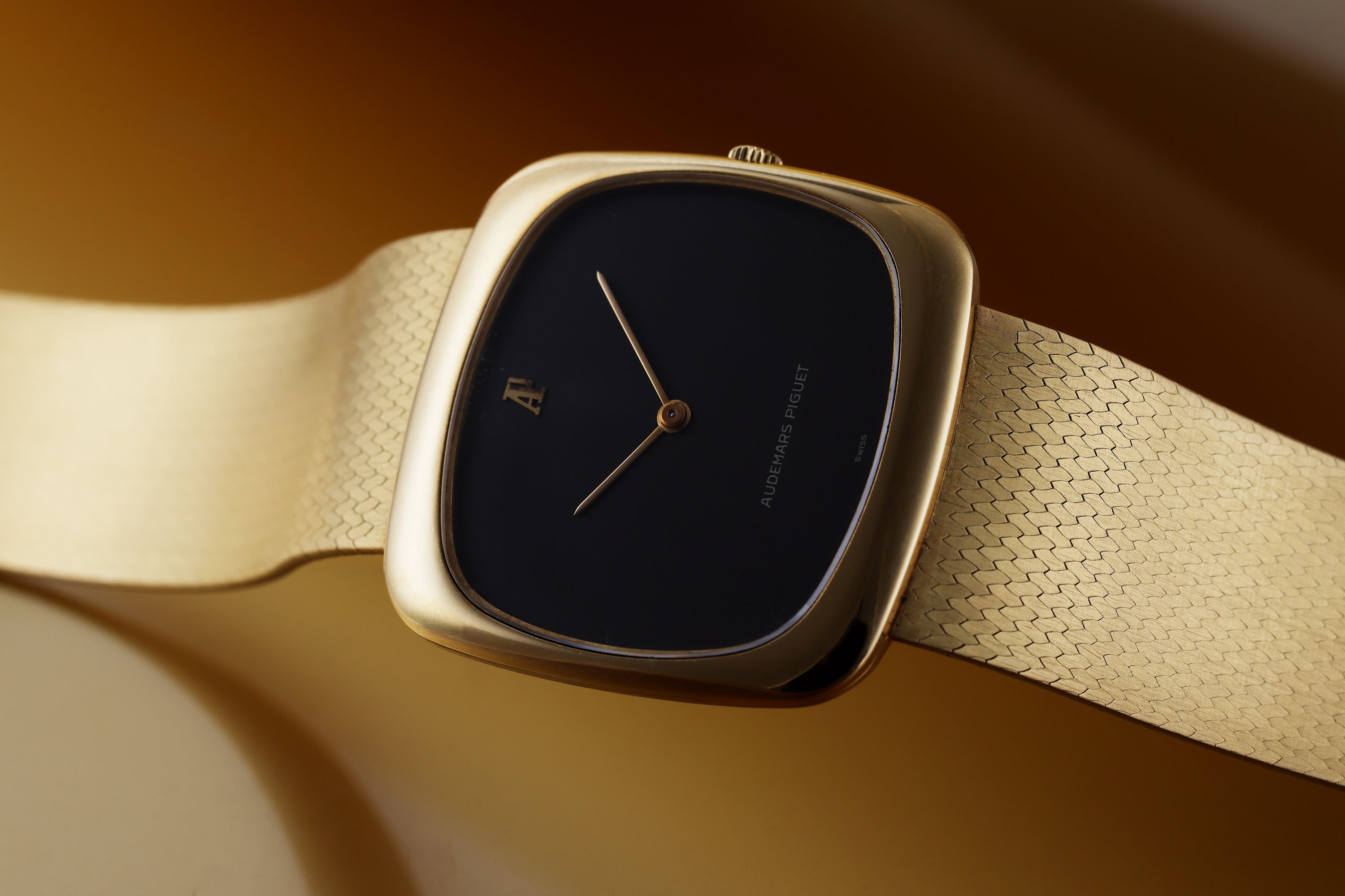 Audemars Piguet Ultra-Thin Cushion-Shaped Vintage Watch | 4mm Thick Case | Black Dial | 34 x 34mm | 18k Yellow Gold | Circa 1970's