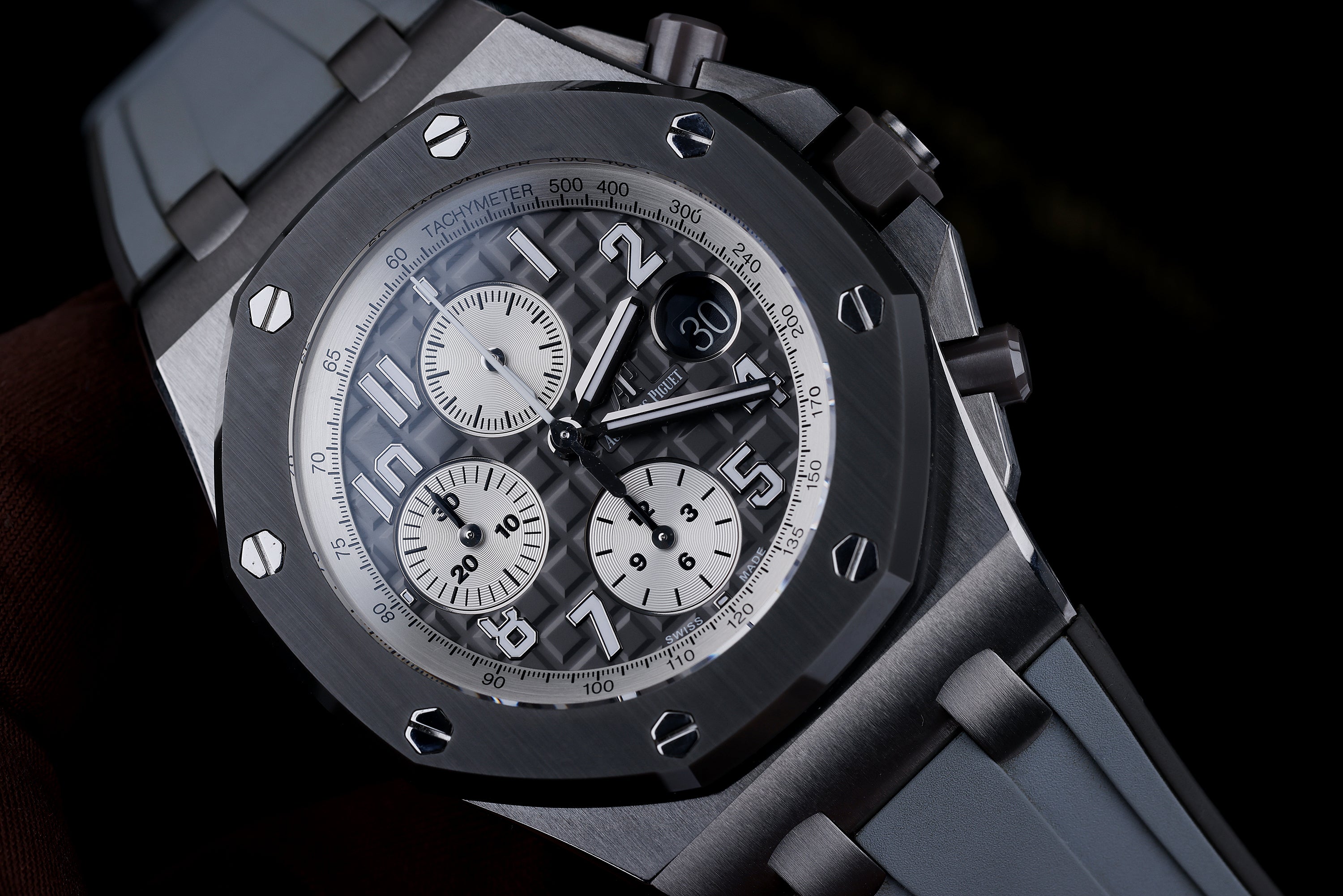 Audemars Piguet Royal Oak Offshore 'Ghost' | REF. 26470IO | Titanium & Grey Ceramic | 42mm