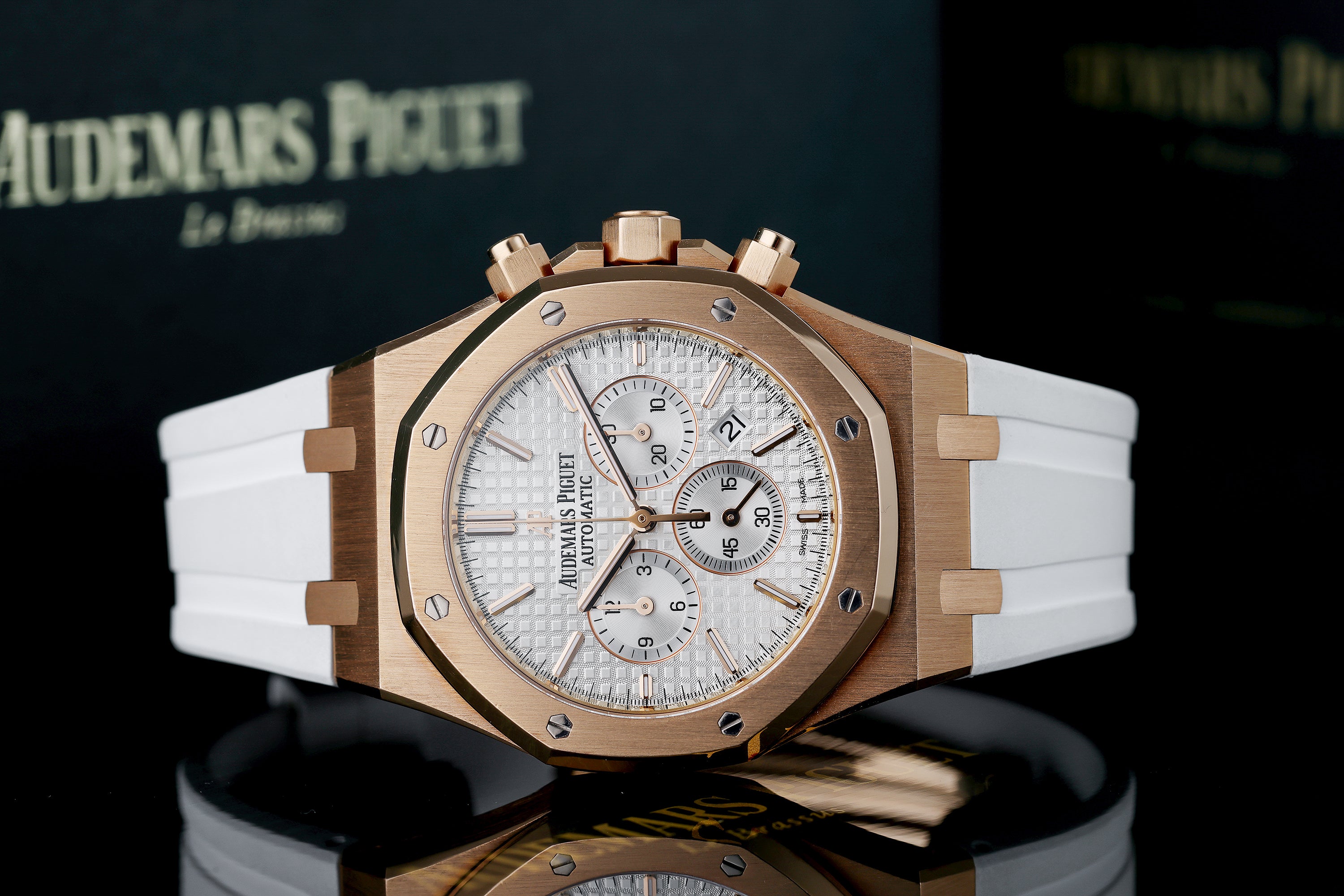 Audemars Piguet Royal Oak | REF. 26320OR.OO.D088CR.01 | 41mm | 18k Rose Gold | Box & Papers
