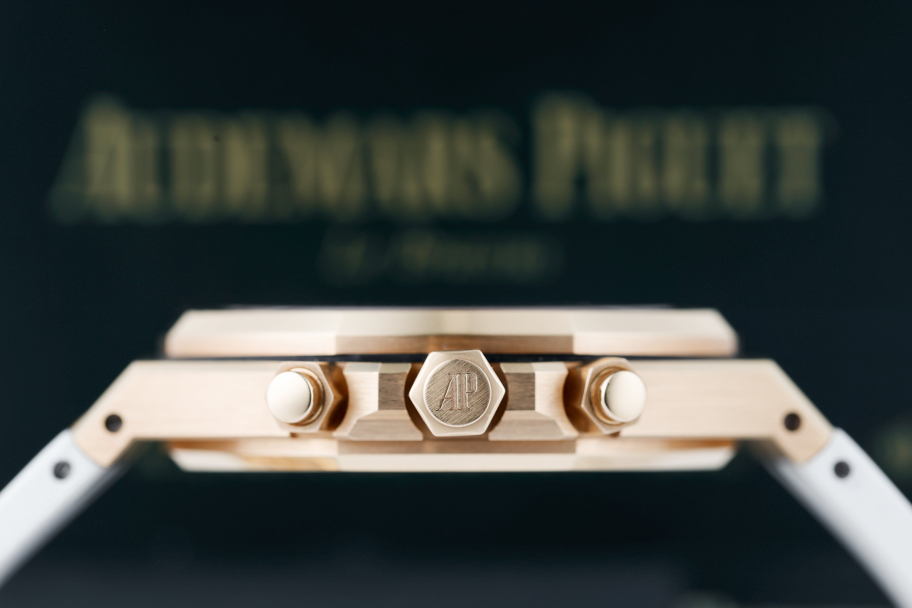 Audemars Piguet Royal Oak | REF. 26320OR.OO.D088CR.01 | 41mm | 18k Rose Gold | Box & Papers