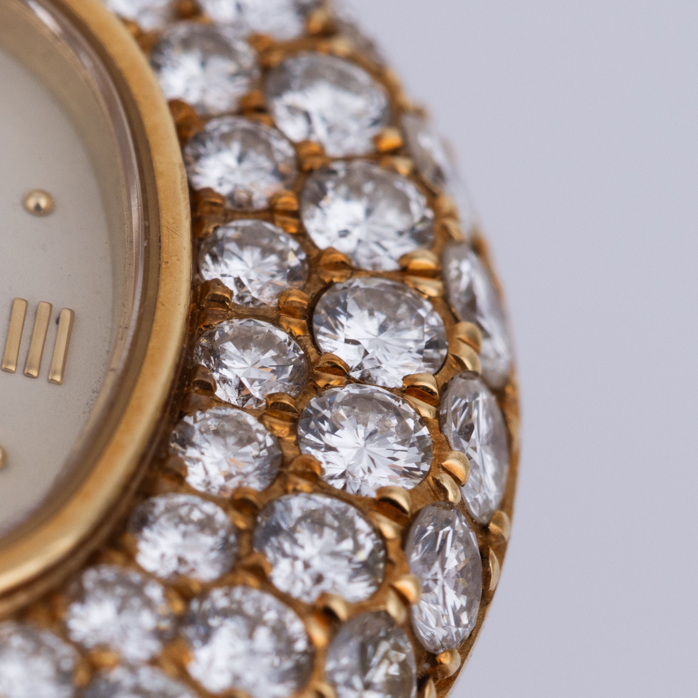 Audemars Piguet Vintage Ladies Wristwatch | 31mm | Large Diamond Bezel | Integrated Bracelet | 1990's | 18k Yellow Gold