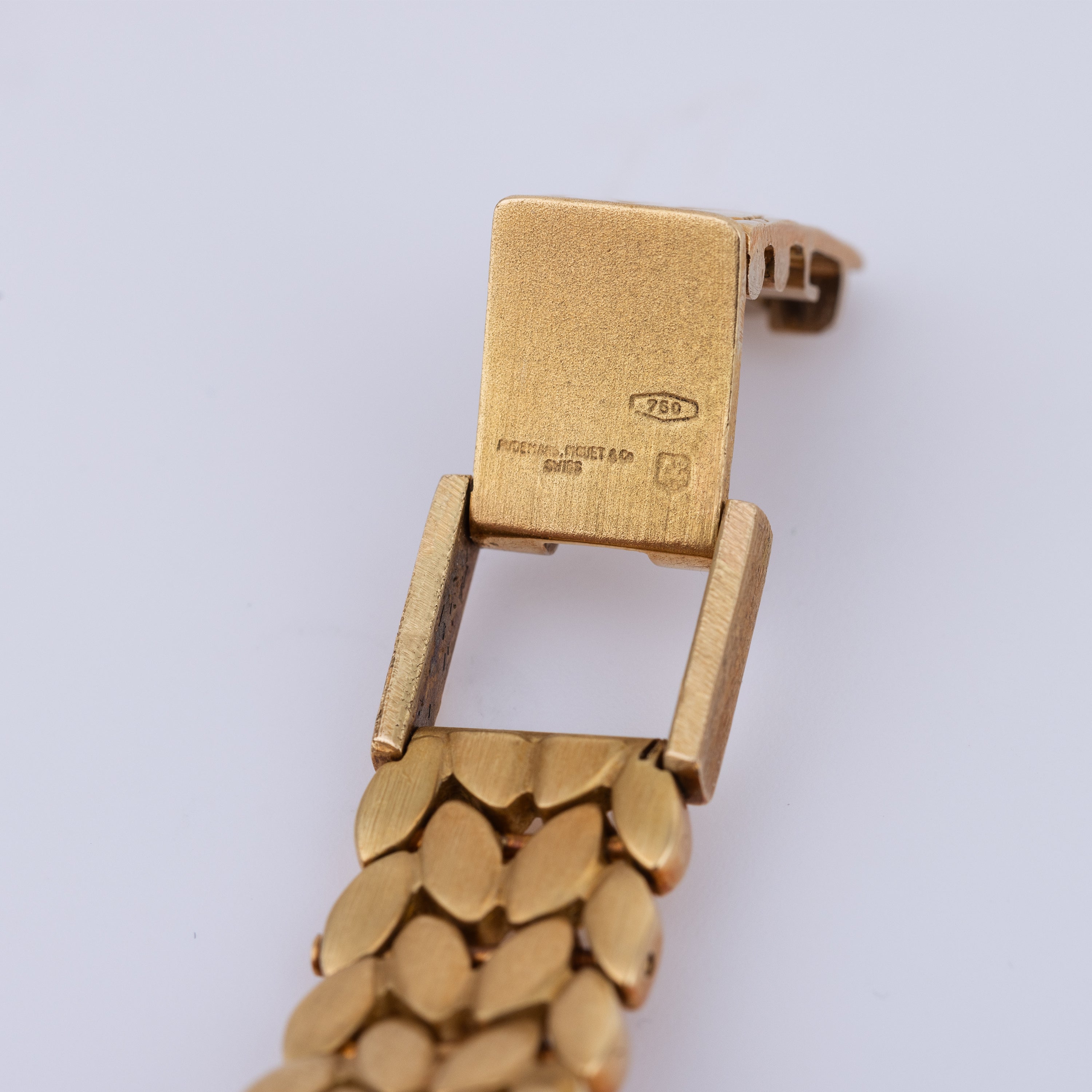 Audemars Piguet Vintage Ladies Wristwatch | 31mm | Large Diamond Bezel | Integrated Bracelet | 1990's | 18k Yellow Gold