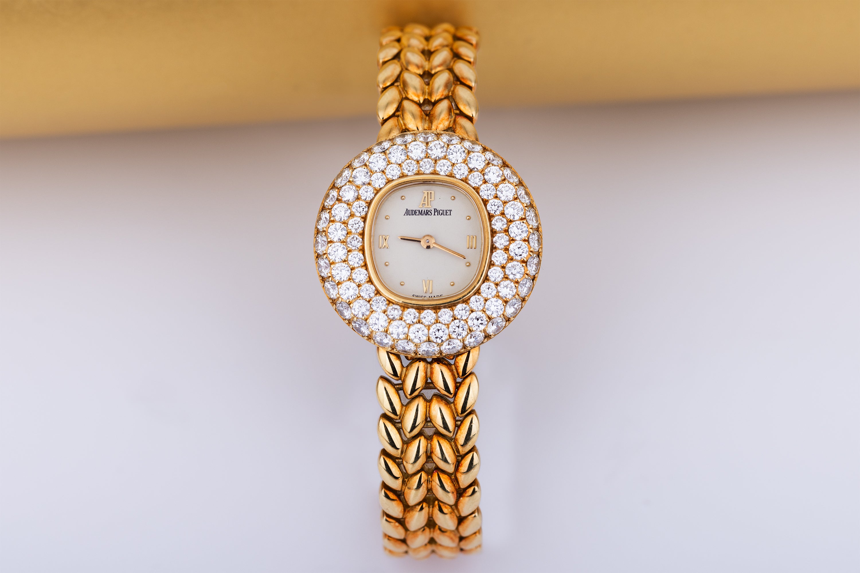 Audemars Piguet Vintage Ladies Wristwatch | 31mm | Large Diamond Bezel | Integrated Bracelet | 1990's | 18k Yellow Gold