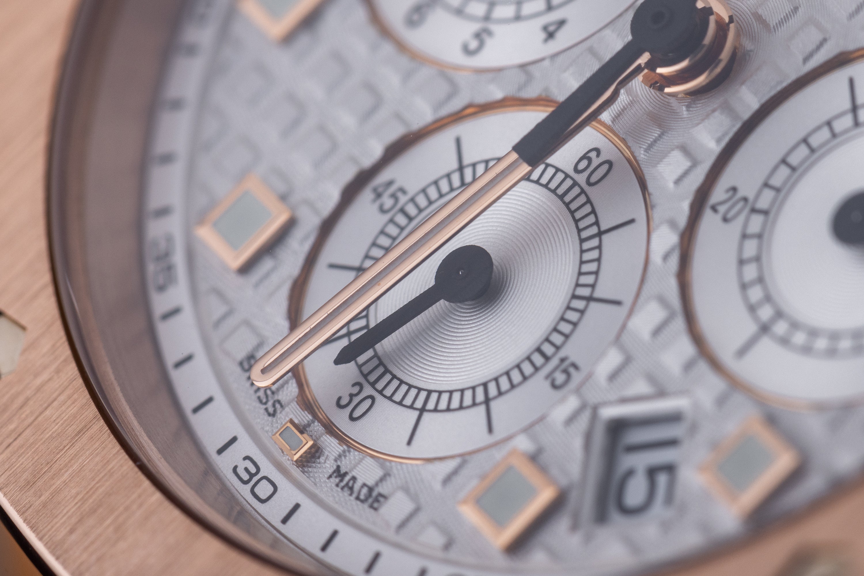 Audemars Piguet Royal Oak | REF. 26022OR.OO.D088CR.01 | 39mm | Box & Papers | 18k Rose Gold