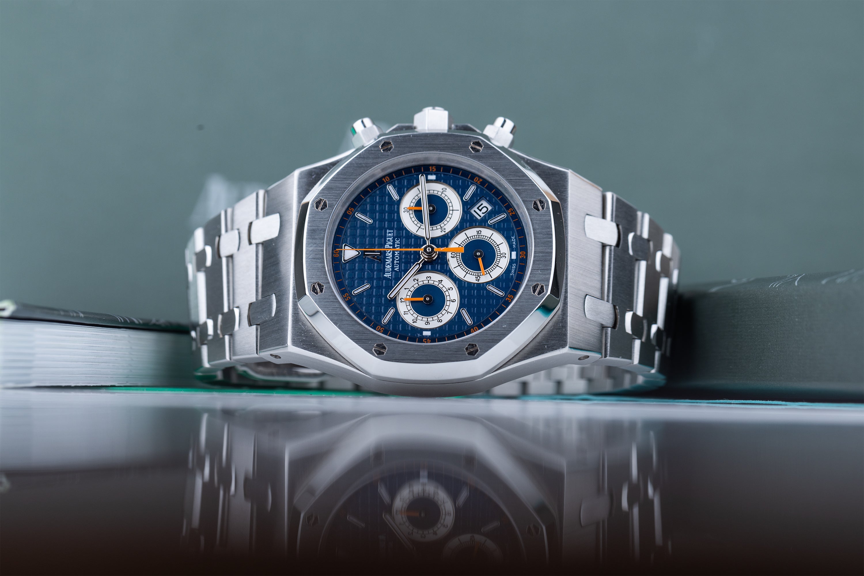 Audemars Piguet Royal Oak Chronograph | REF. 26300ST.OO.1110ST.07 | Blue Dial | Box & Papers | 2010 | Stainless Steel