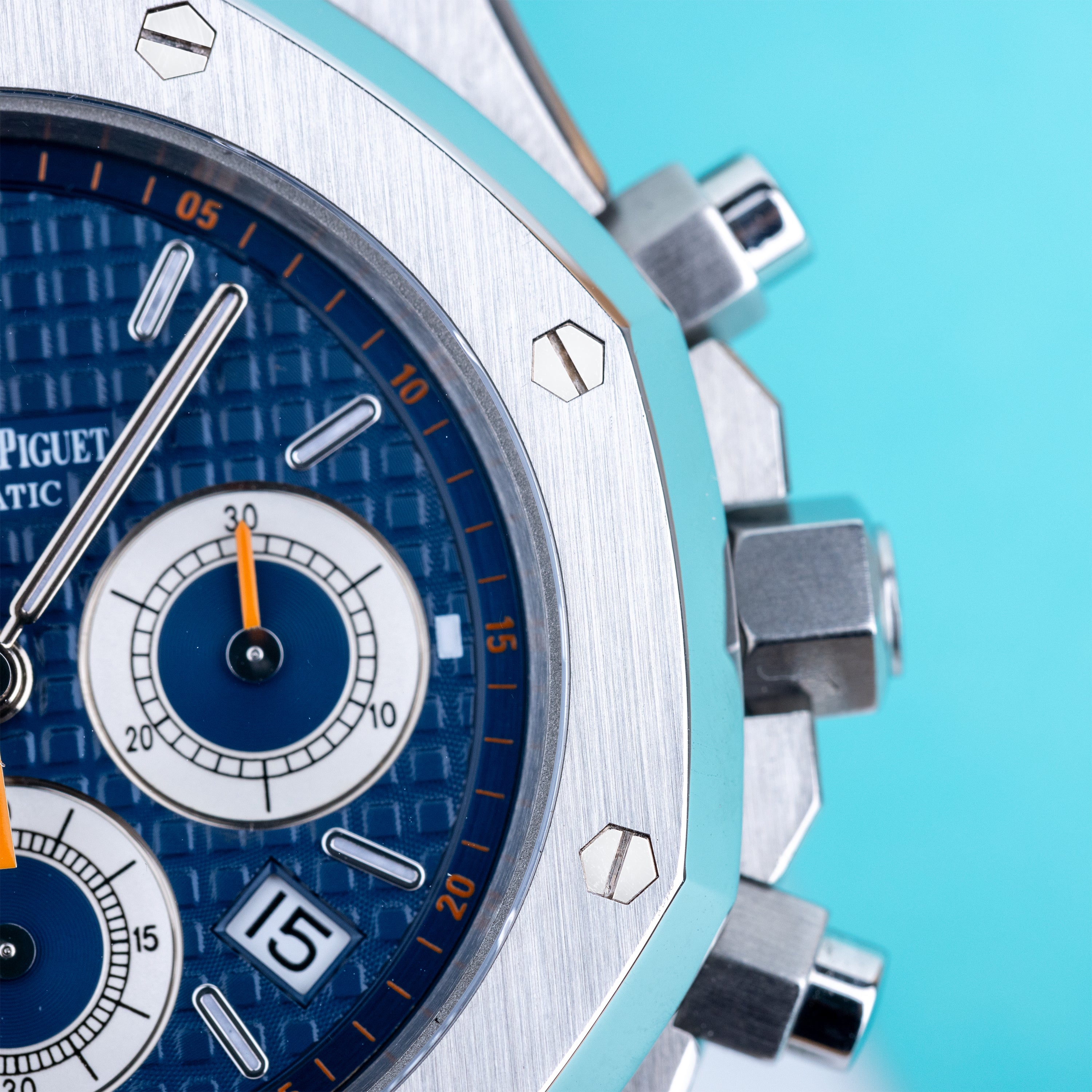 Audemars Piguet Royal Oak Chronograph | REF. 26300ST.OO.1110ST.07 | Blue Dial | Box & Papers | 2010 | Stainless Steel
