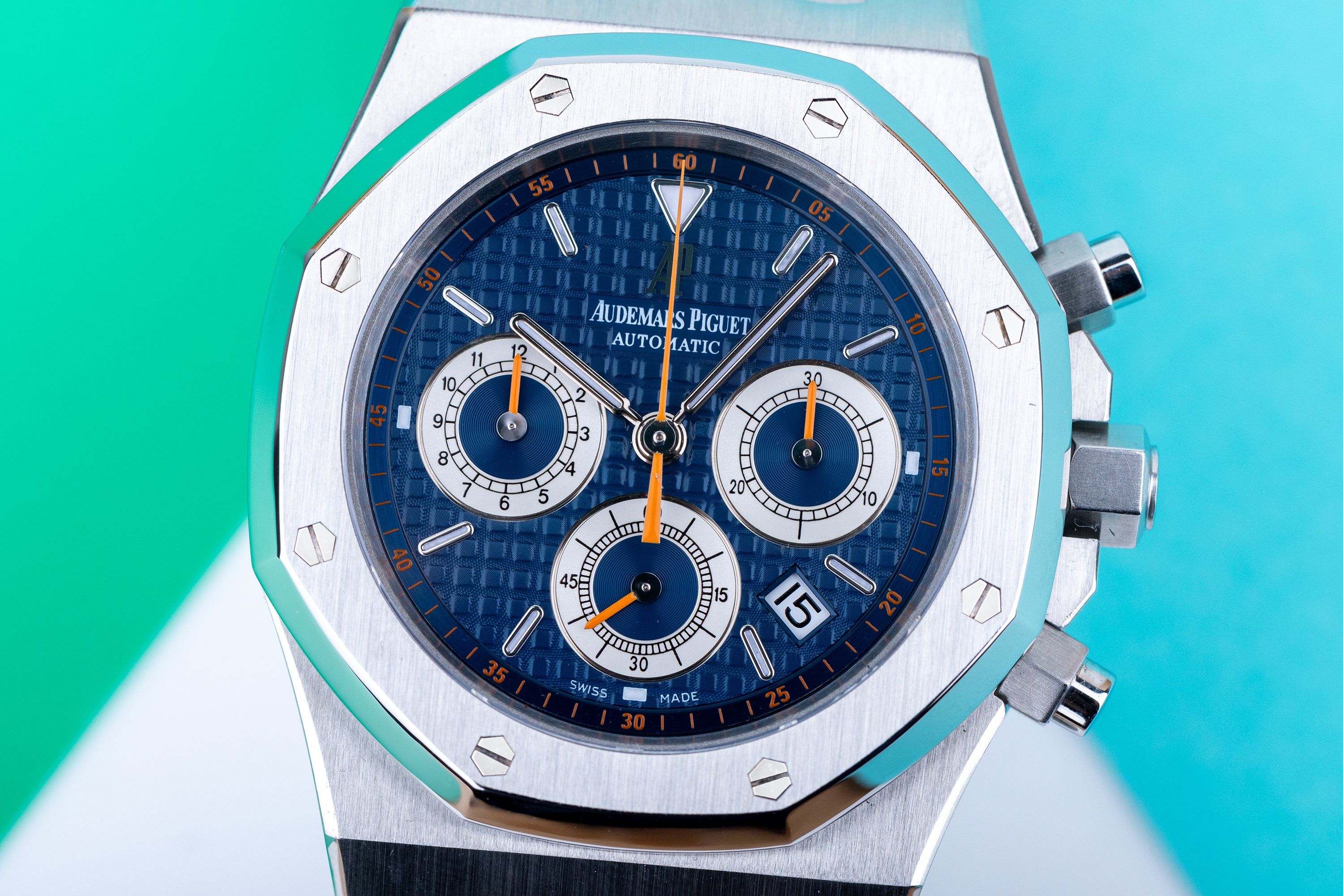 Audemars Piguet Royal Oak Chronograph | REF. 26300ST.OO.1110ST.07 | Blue Dial | Box & Papers | 2010 | Stainless Steel