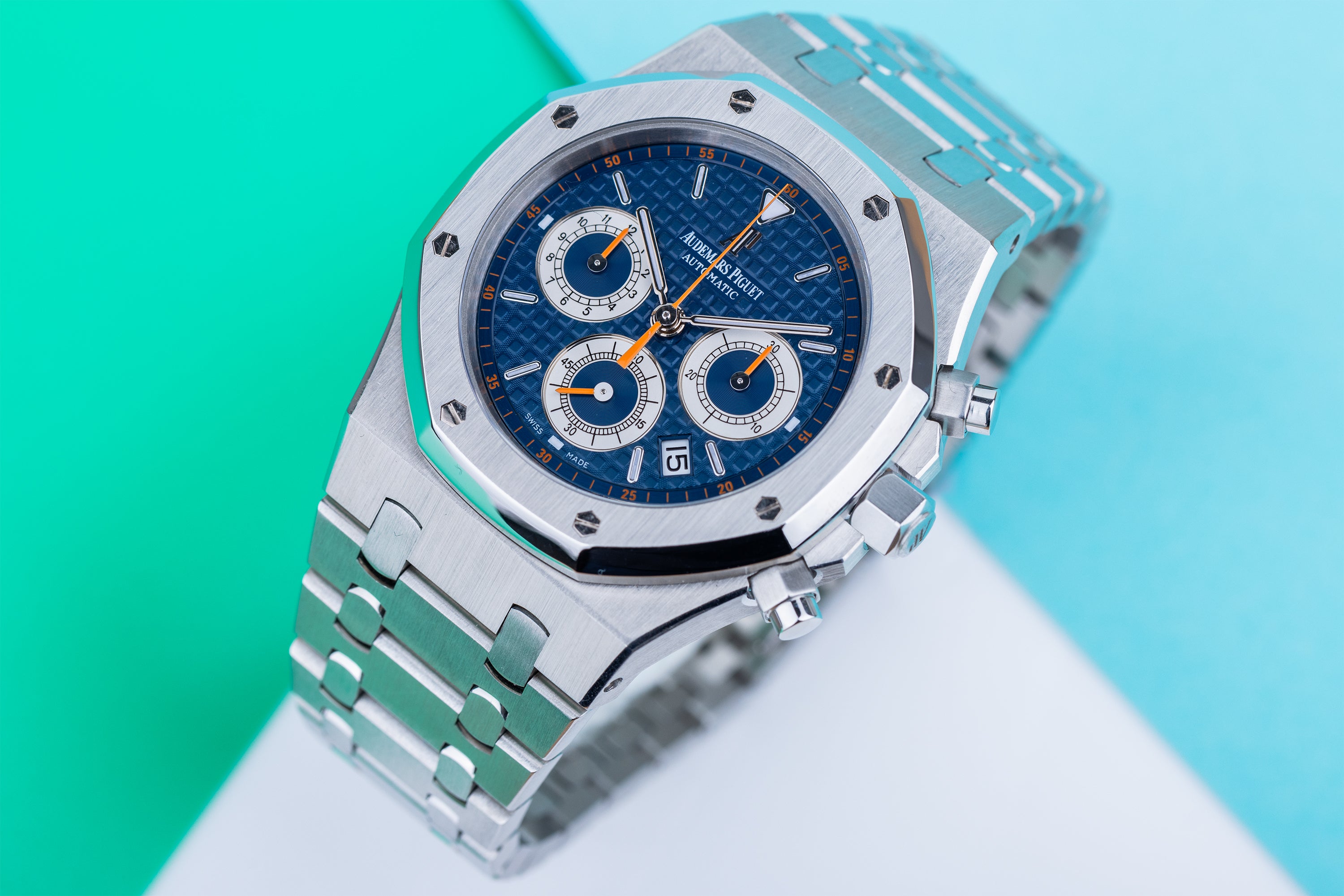 Audemars Piguet Royal Oak Chronograph | REF. 26300ST.OO.1110ST.07 | Blue Dial | Box & Papers | 2010 | Stainless Steel