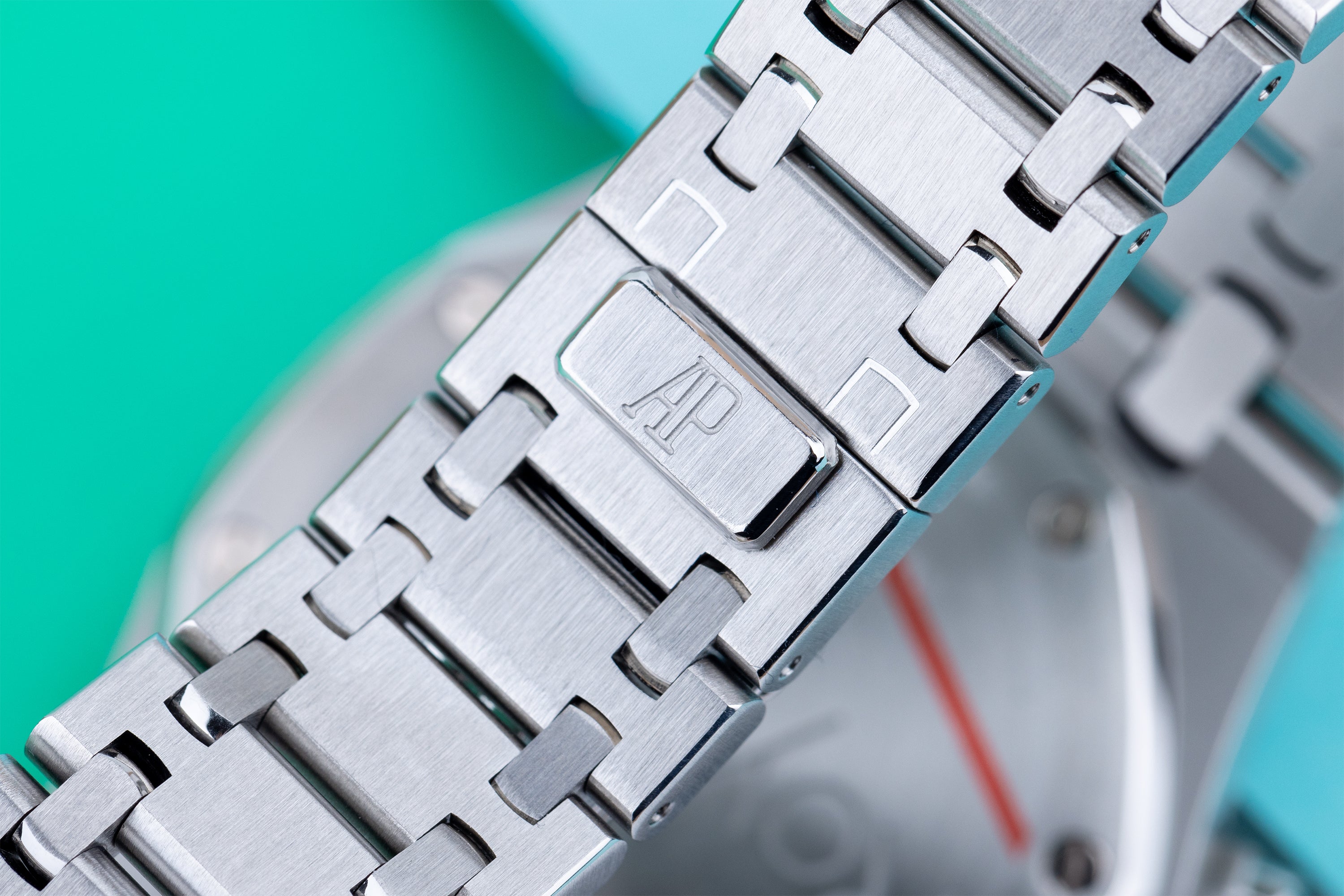 Audemars Piguet Royal Oak Chronograph | REF. 26300ST.OO.1110ST.07 | Blue Dial | Box & Papers | 2010 | Stainless Steel