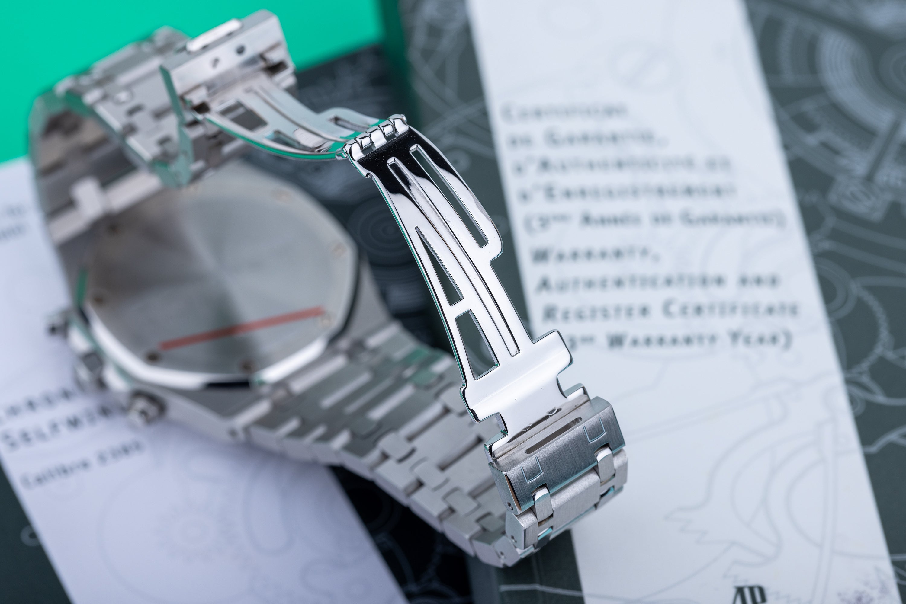 Audemars Piguet Royal Oak Chronograph | REF. 26300ST.OO.1110ST.07 | Blue Dial | Box & Papers | 2010 | Stainless Steel