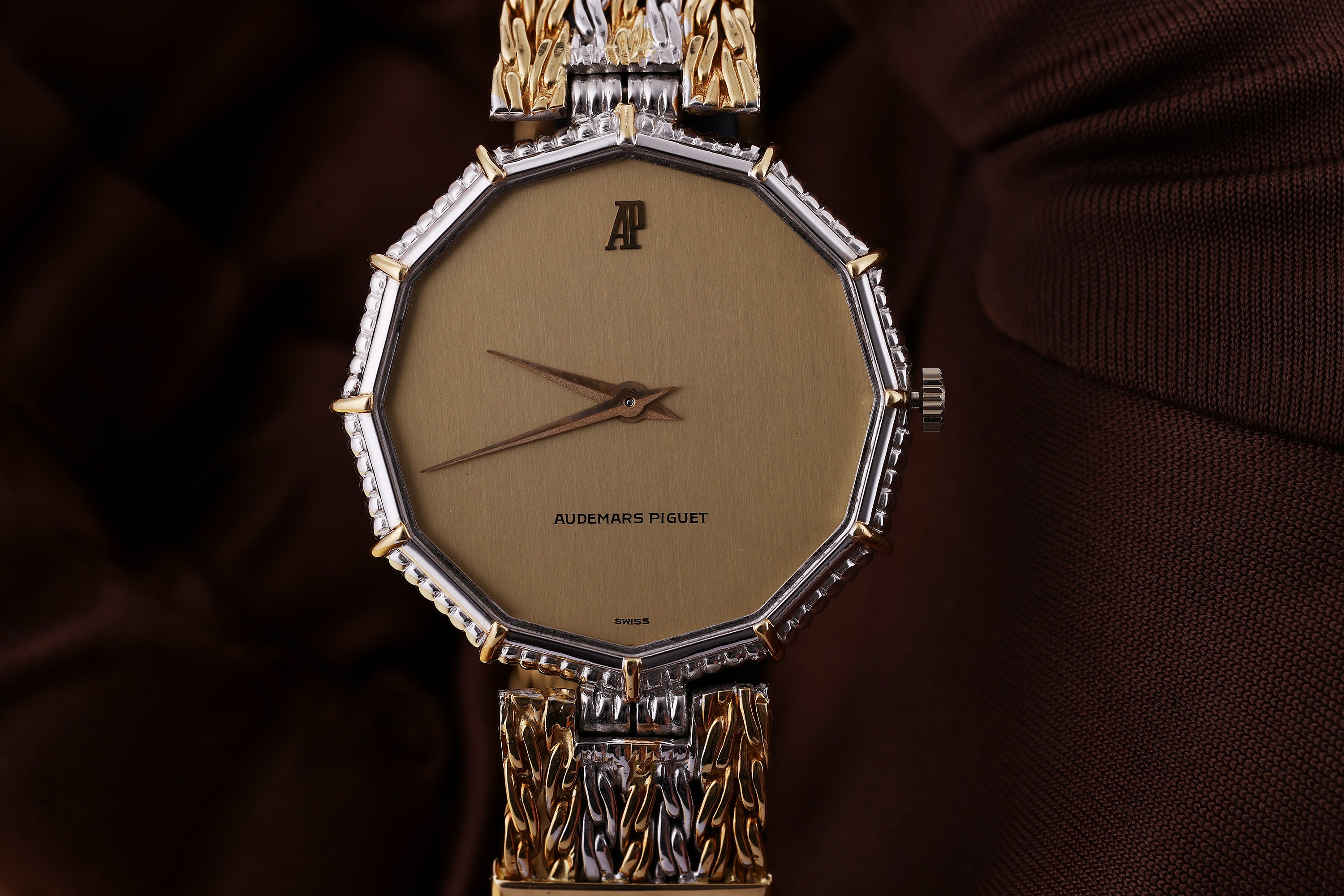 Audemars Piguet | Gerald Genta Bracelet | Dodecagon Shaped | 18k Yellow & White Gold | 31.5mm | Manual Wind | 1970s