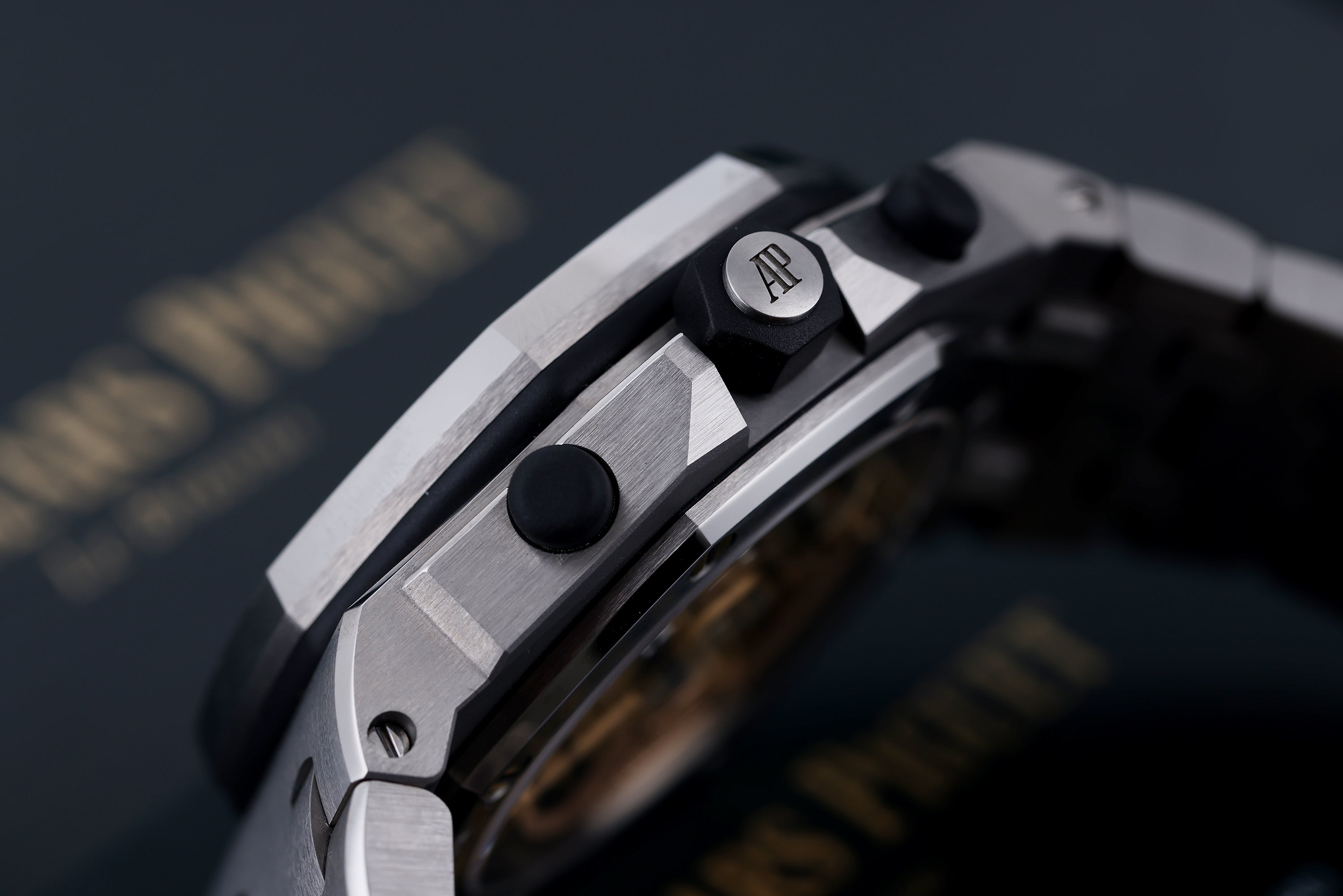 Unworn Audemars Piguet Royal Oak Offshore | REF. 26238TI.OO.2000TI.01 | Titanium | 42mm | Box & Papers | 2024