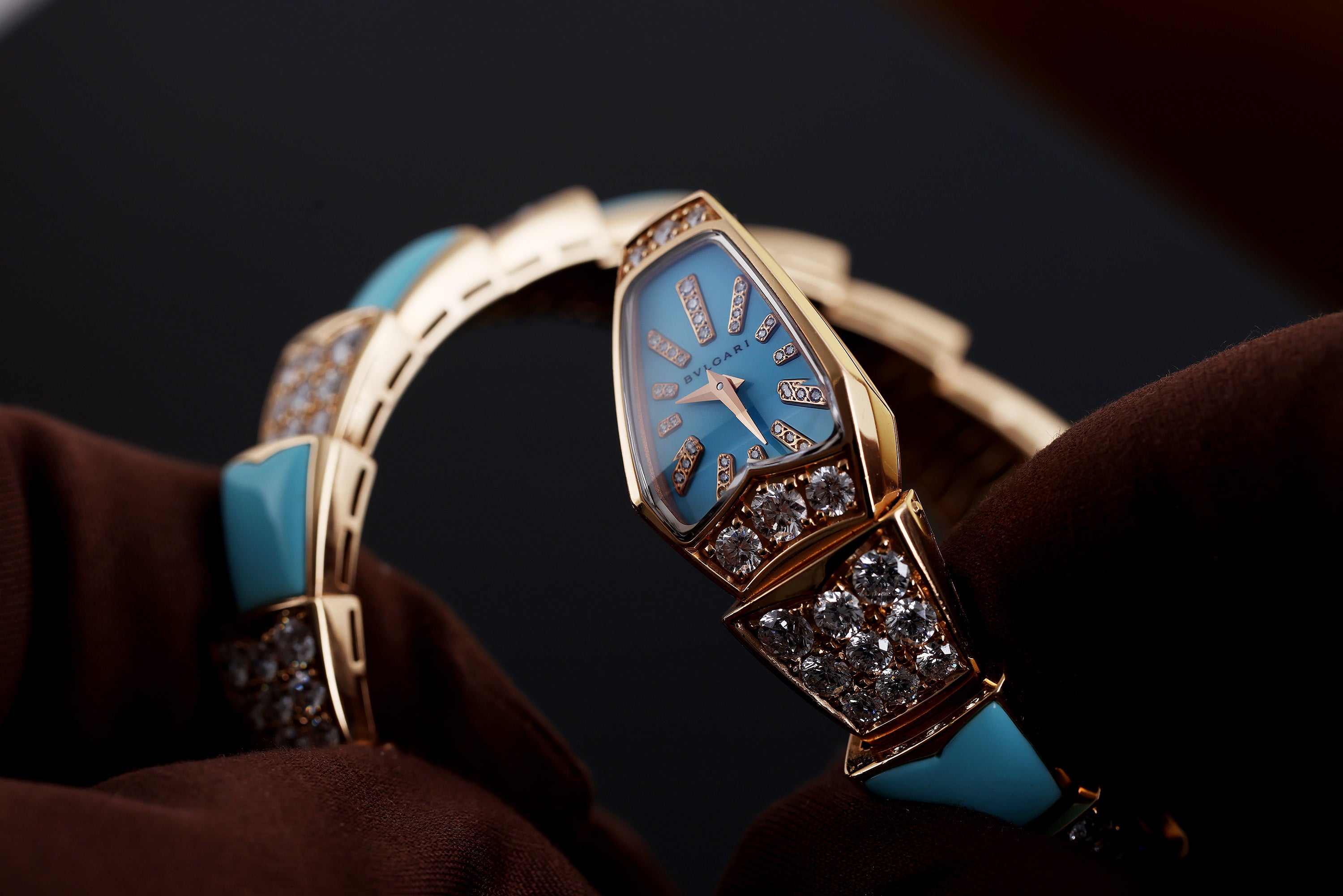 Rare Bvlgari Serpenti Scaglie | SP P 26 G | Lacquered Turquoise Dial & Bracelet with Diamonds | 18k Rose Gold | Limited 89 Pieces