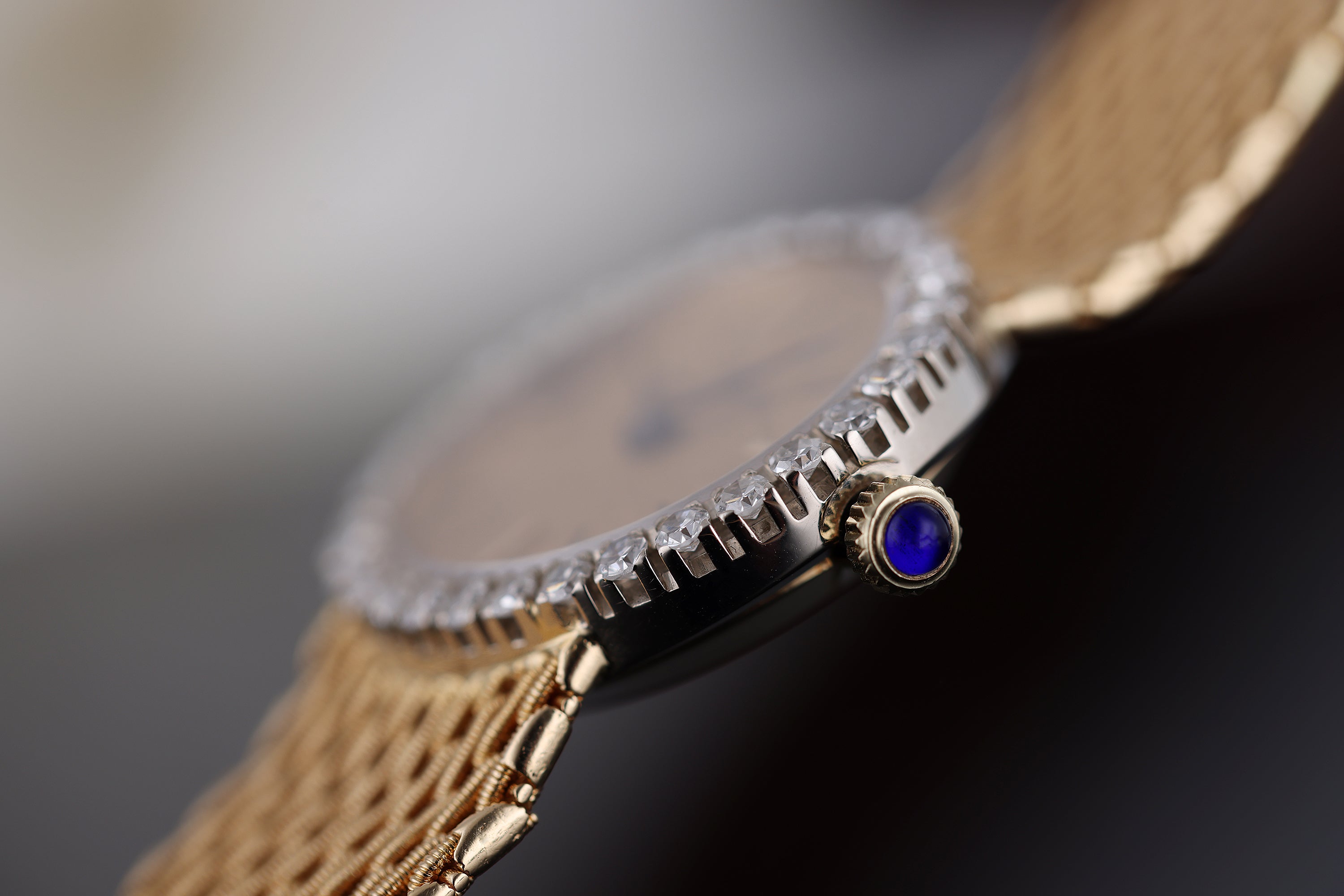 Baume & Mercier Ladies Wristwatch | Diamond Bezel | 18k Yellow Gold | 24.5mm | Manual Wind | 1980s