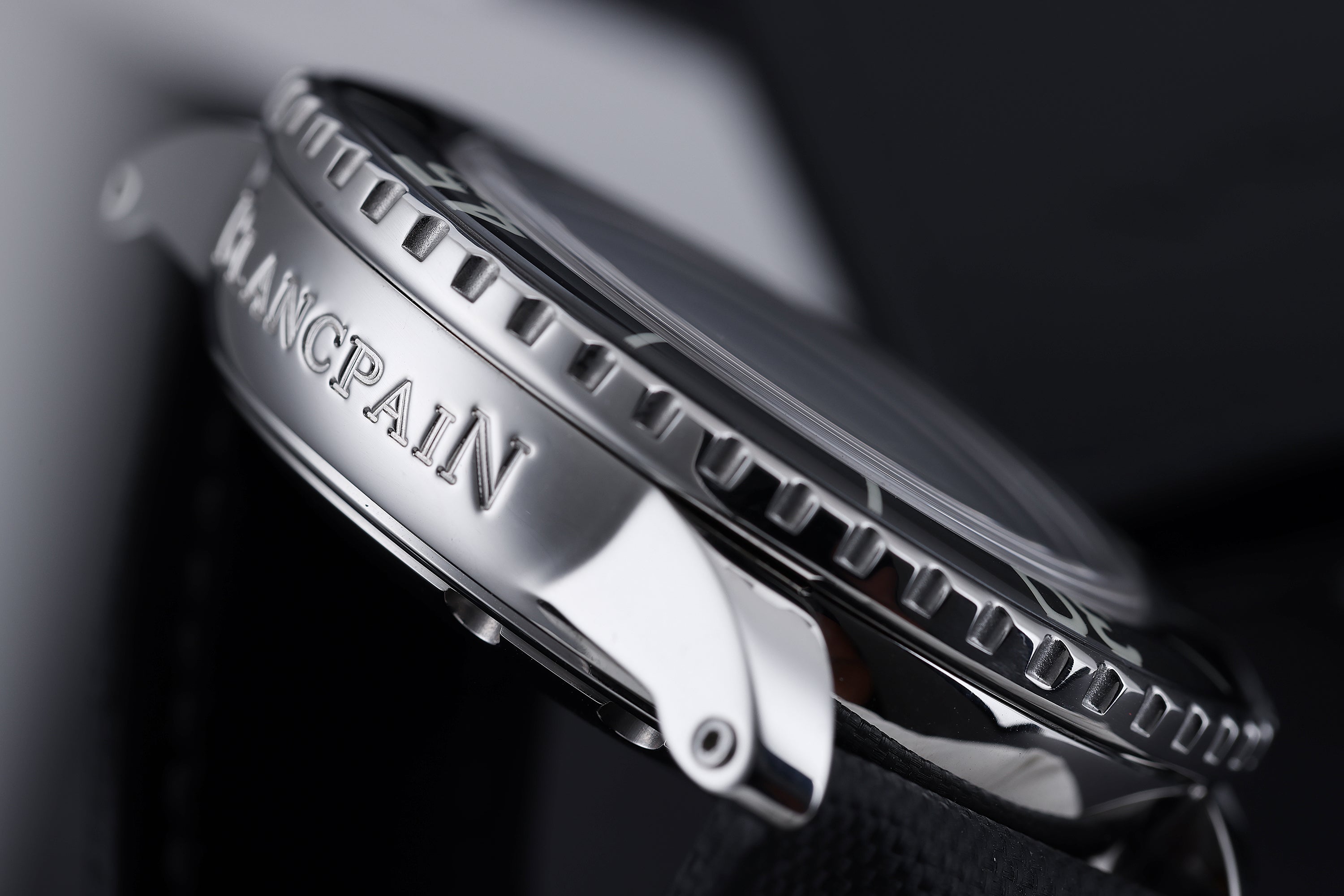 Blancpain Fifty Fathoms | REF. 5015-1130-52 | Stainless Steel | 45mm | Box & Papers | 2010