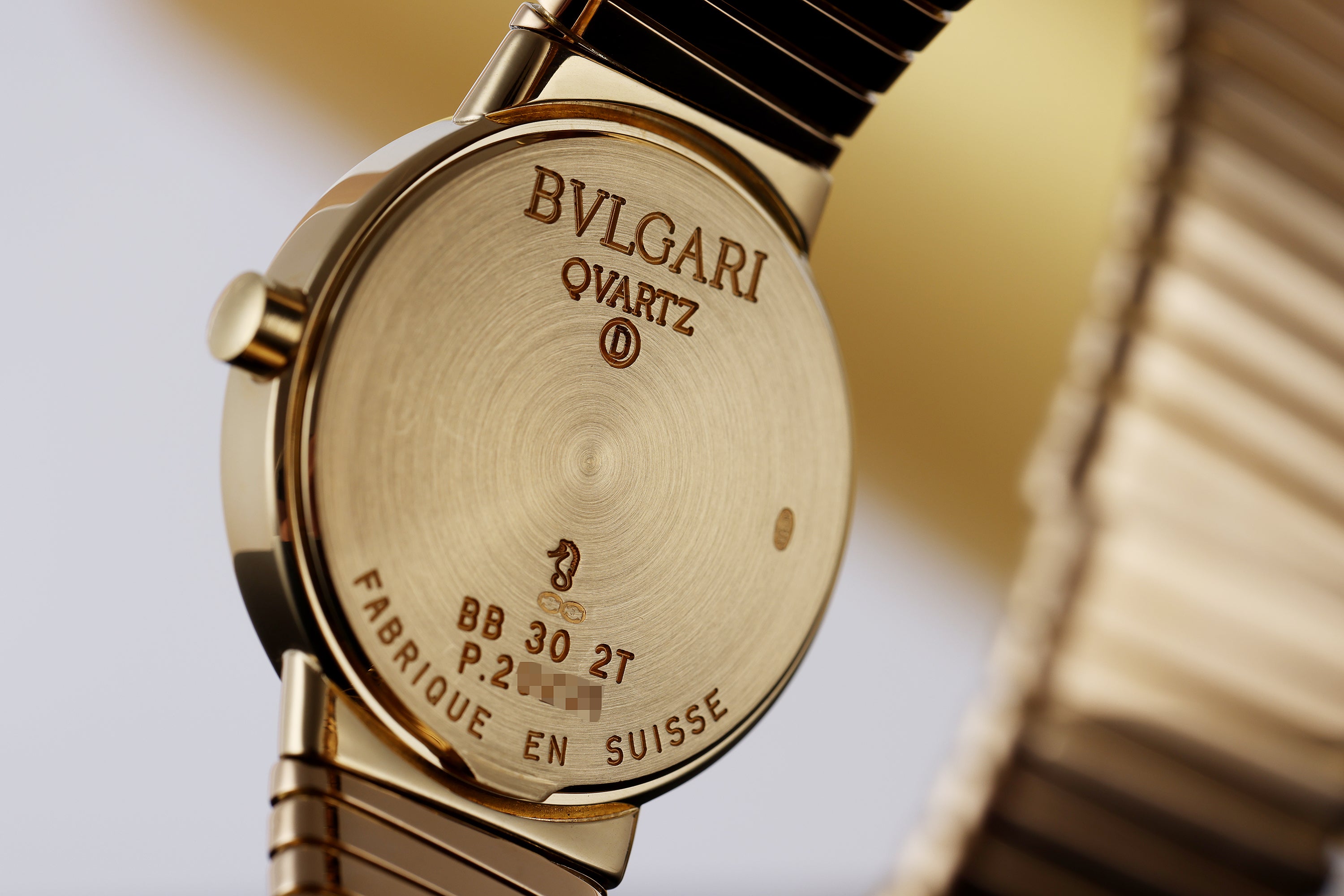 Bvlgari Tubogas | REF. BB 30 2T | Black Dial | 18k Yellow Gold | 30mm
