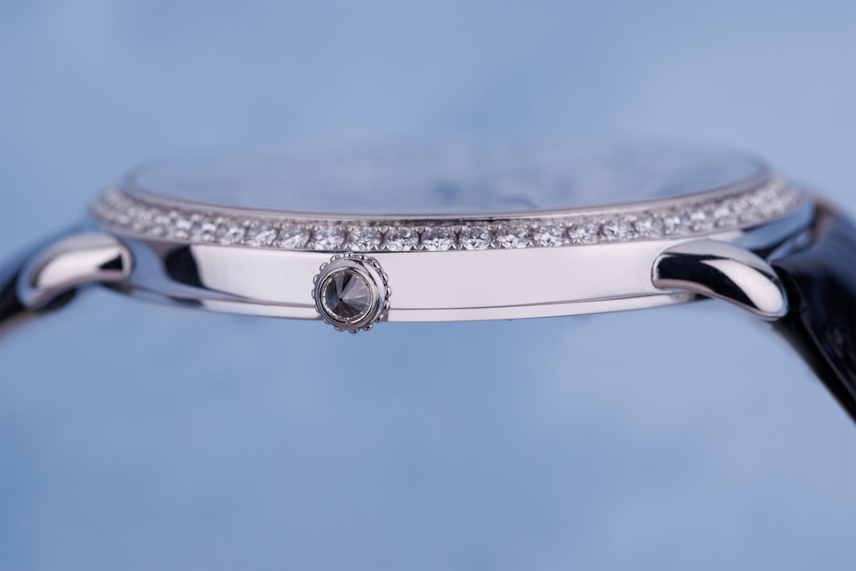 Cartier Ronde Louis Cartier | REF. WR007004 / 3269 | Pavé Diamonds | Exhibition Back | 18k White Gold | Manual Wind | 42mm | Box & Papers