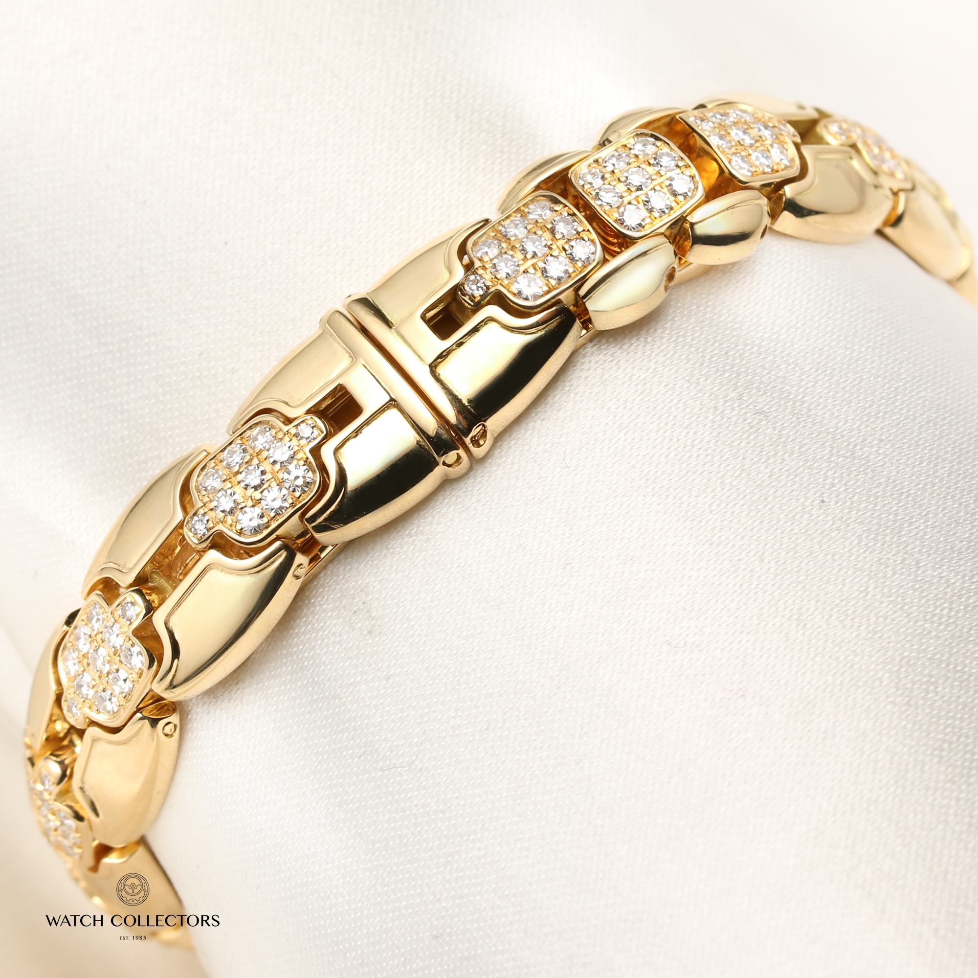 Cartier Ladies Ellipse | REF. 805790 | 18k Yellow Gold | Diamond Shoulders & Bracelet | Circa 1900's