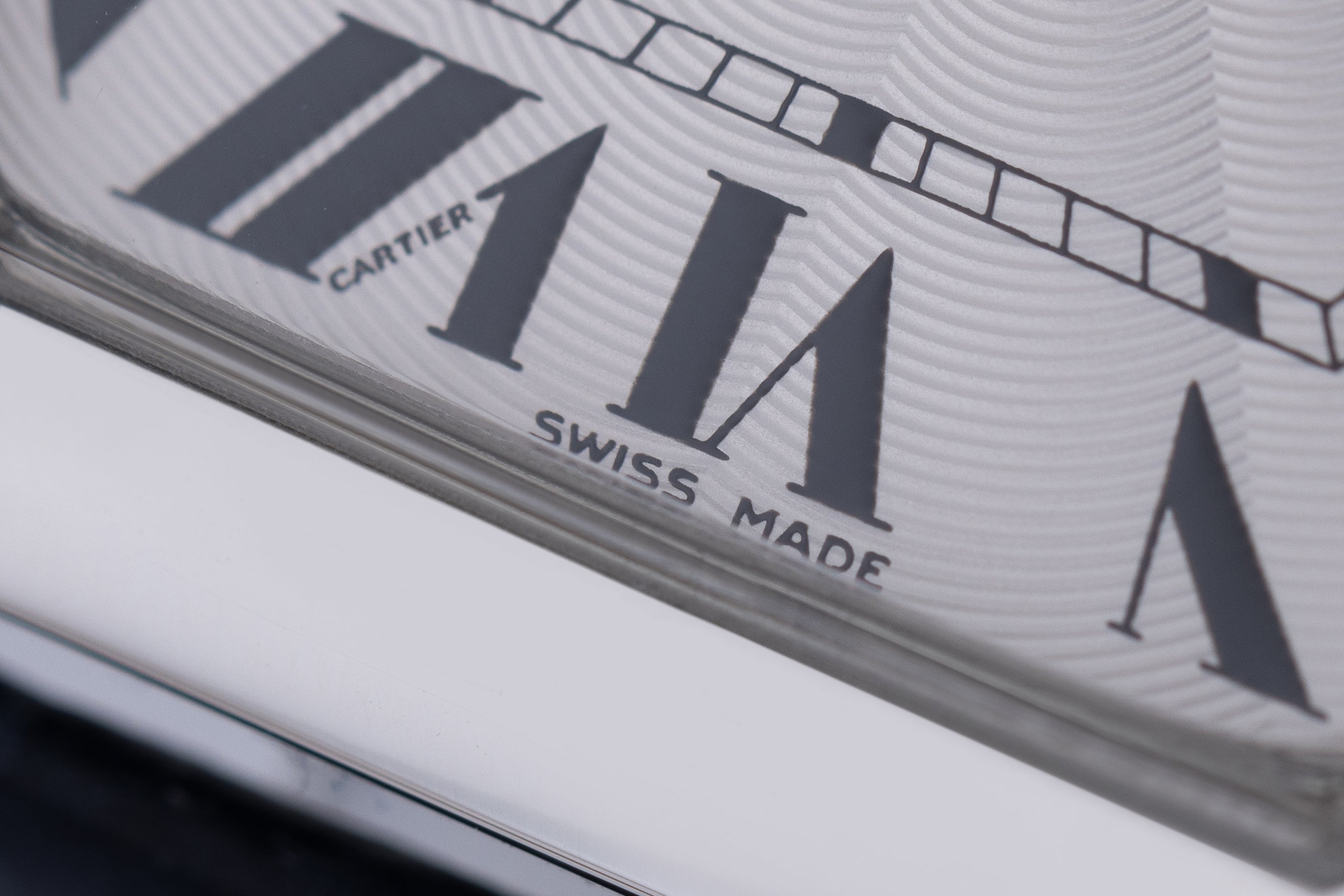 Cartier Paris Torteau Collection Privee | REF. 2518E | Platinum | Box & Papers | 34mm | 2011